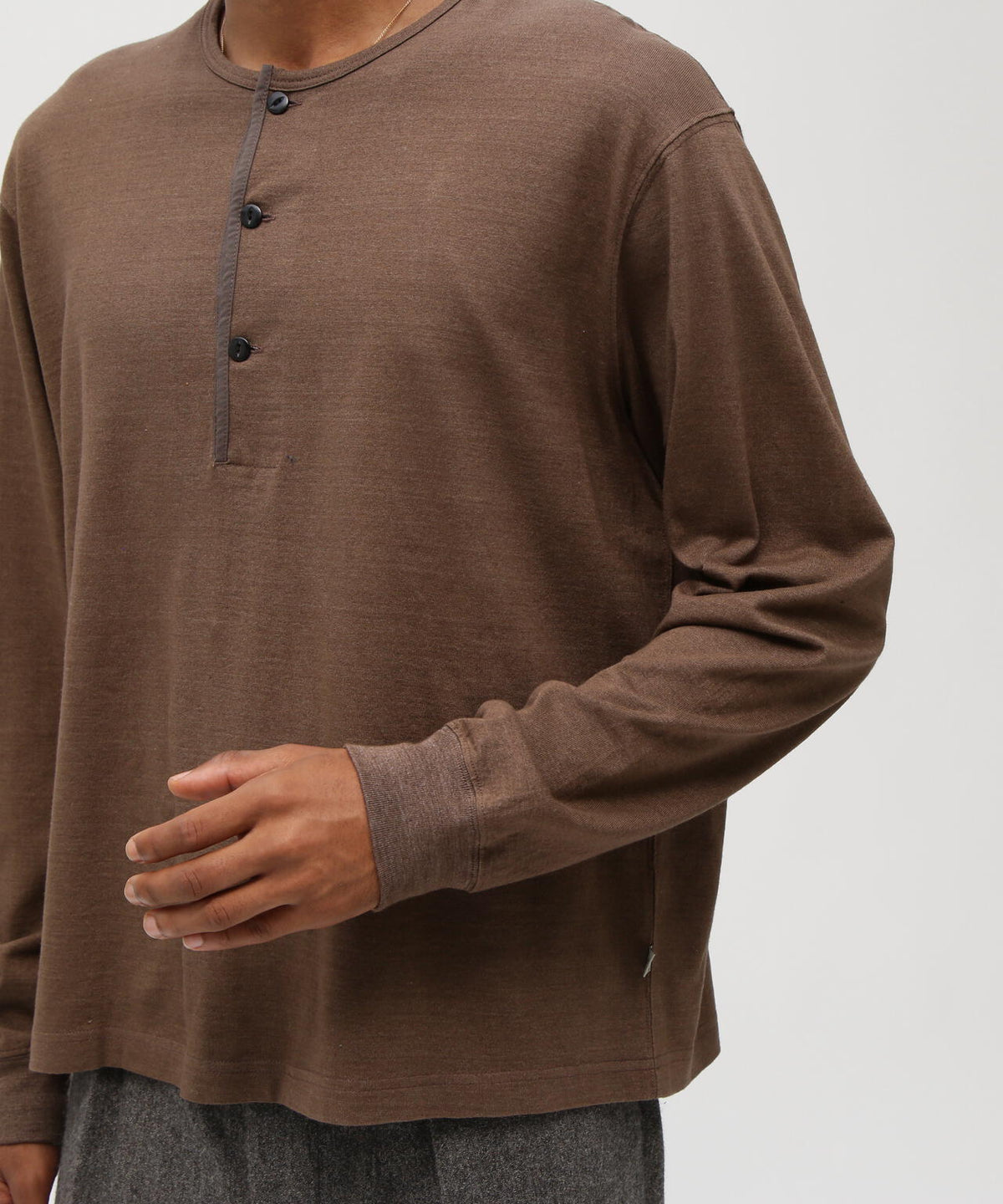 《TFQP by HANDROOM》HENLEY NECK KNITSEWN
