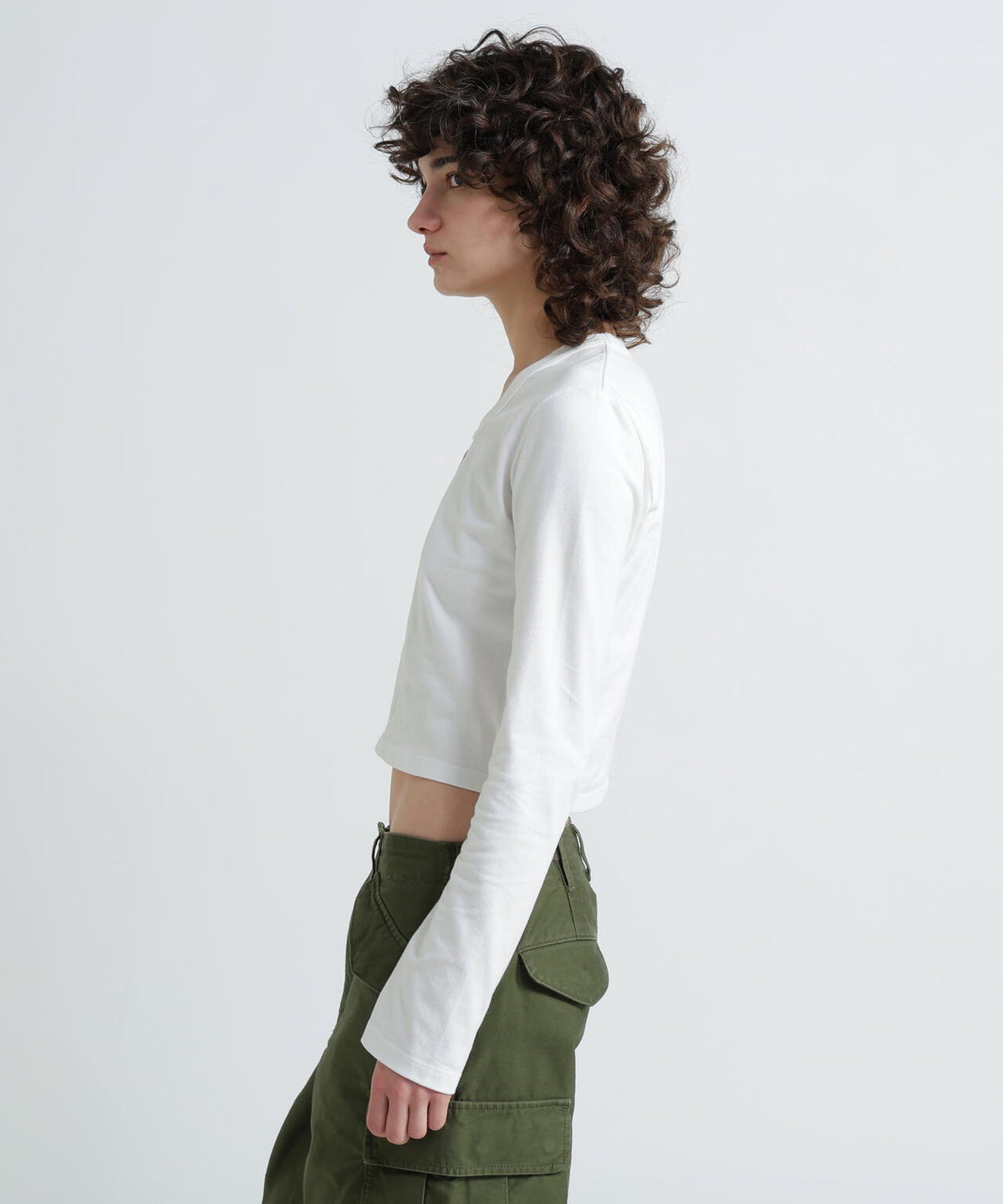 《WOMAN/直営店限定》SHORT EMBROIDERY LOGO T-SHIRT