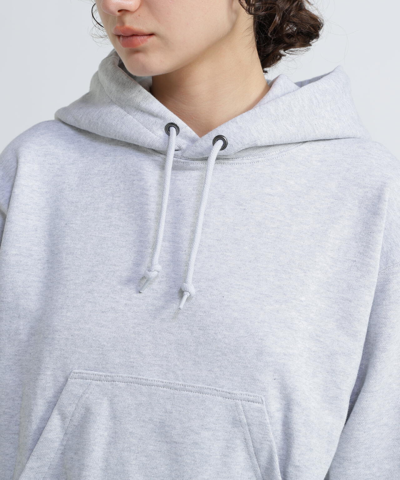 《WOMAN/直営店限定》GRAFFITI EMBROIDERY PARKA/グラフィティ刺繍パーカー