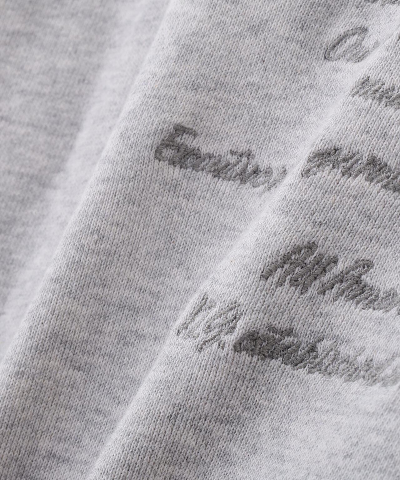 《WOMAN/直営店限定》GRAFFITI EMBROIDERY PARKA/グラフィティ刺繍パーカー