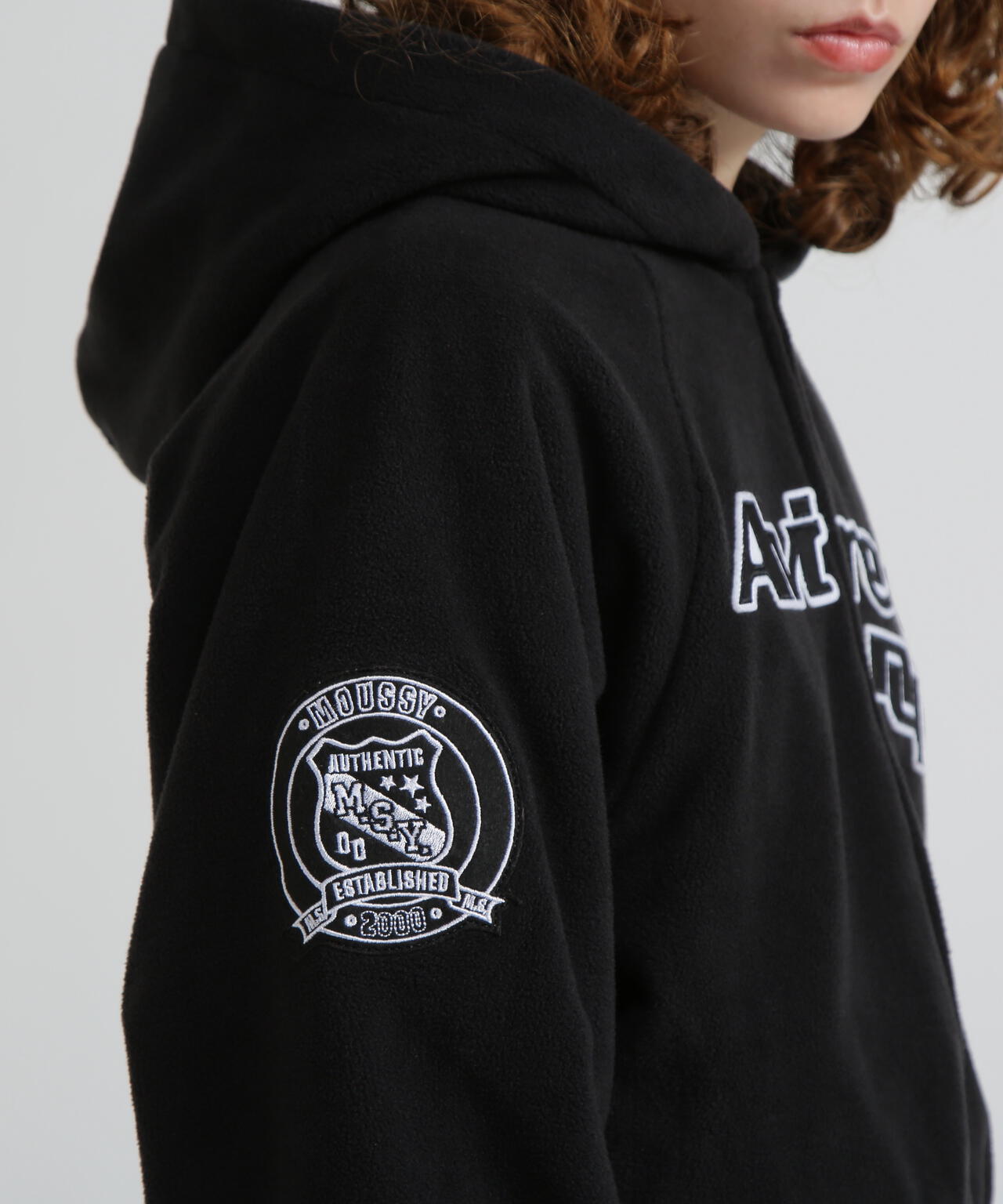 《AVIREX×MOUSSY》FLEECE HOODIE