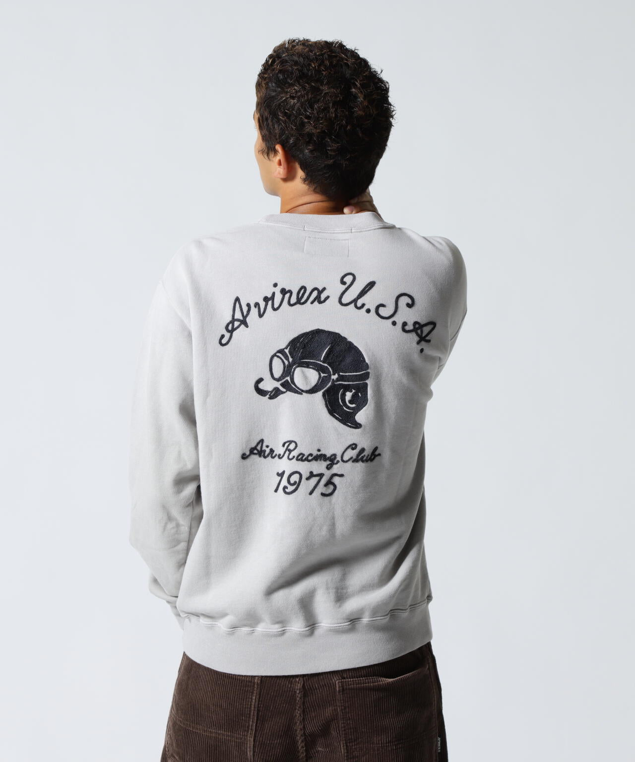 《A.A.R.C》EMB CREWNECK SWEAT