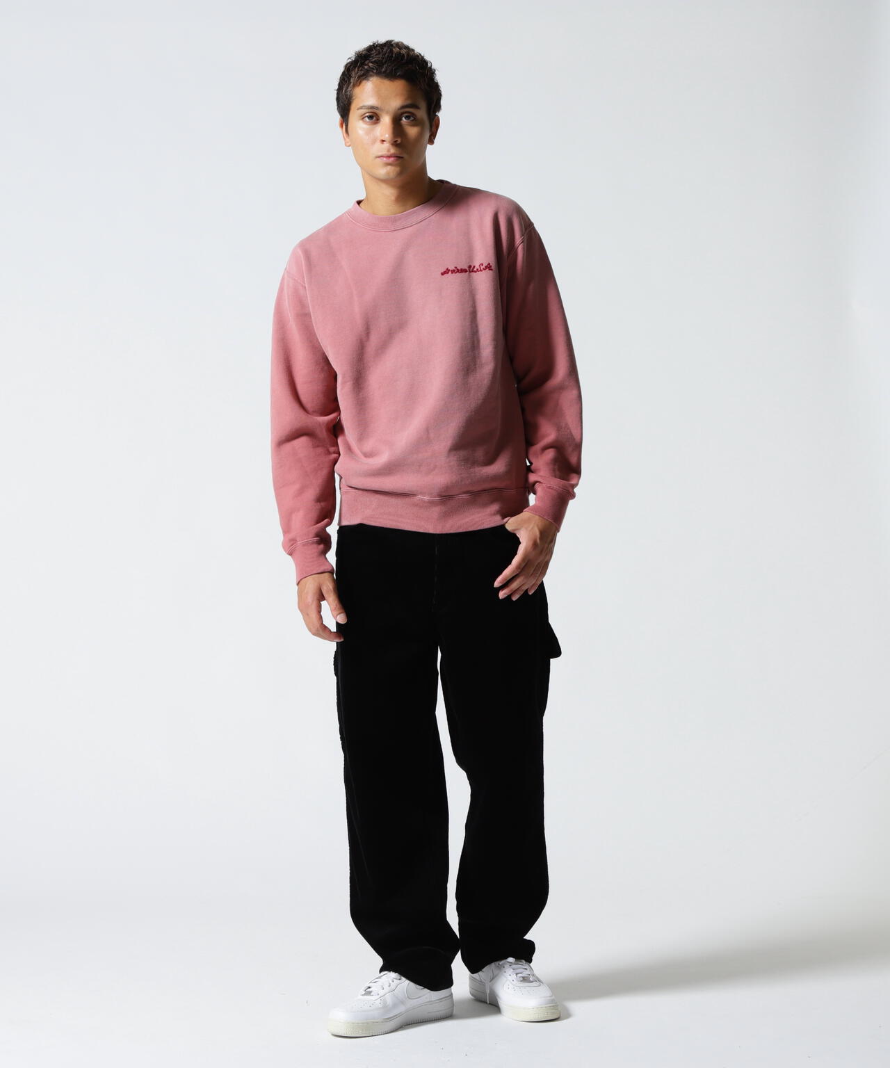 《A.A.R.C》EMB CREWNECK SWEAT