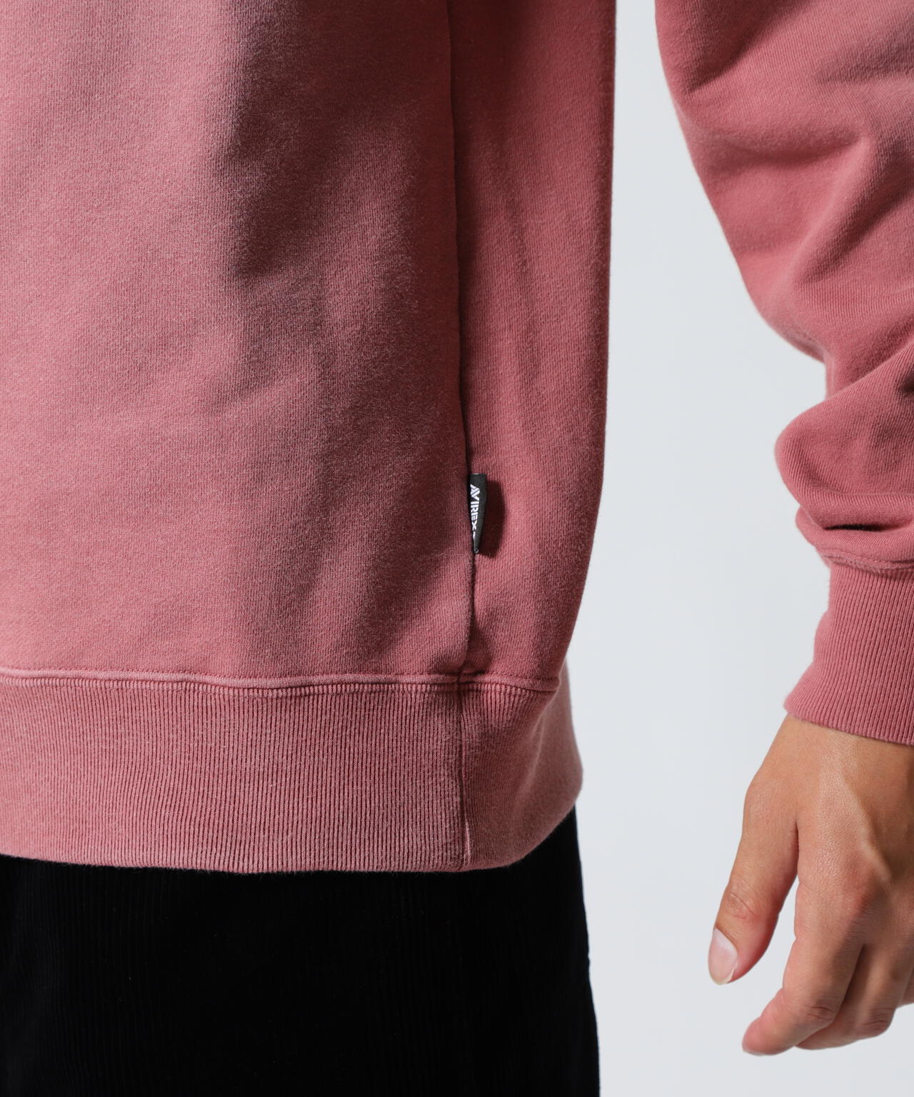 《A.A.R.C》EMB CREWNECK SWEAT