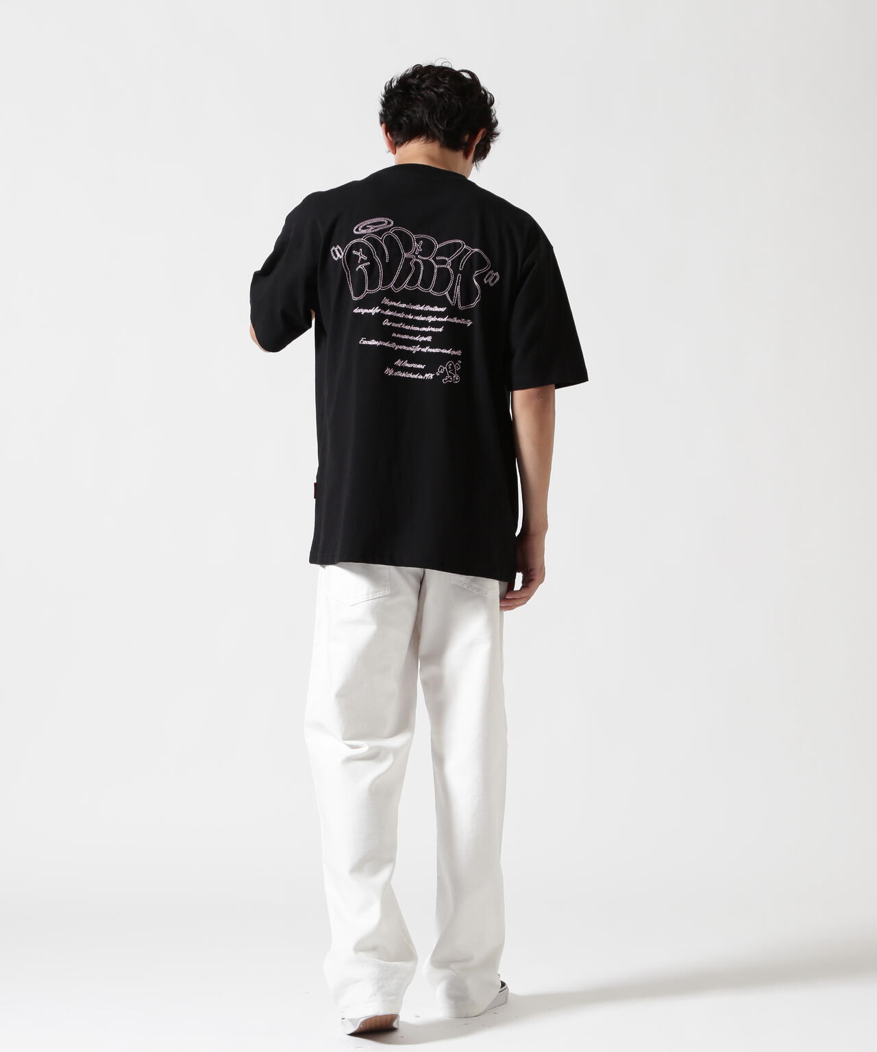 《直営店限定》GRAFFITI EMBROIDERY T-SHIRT