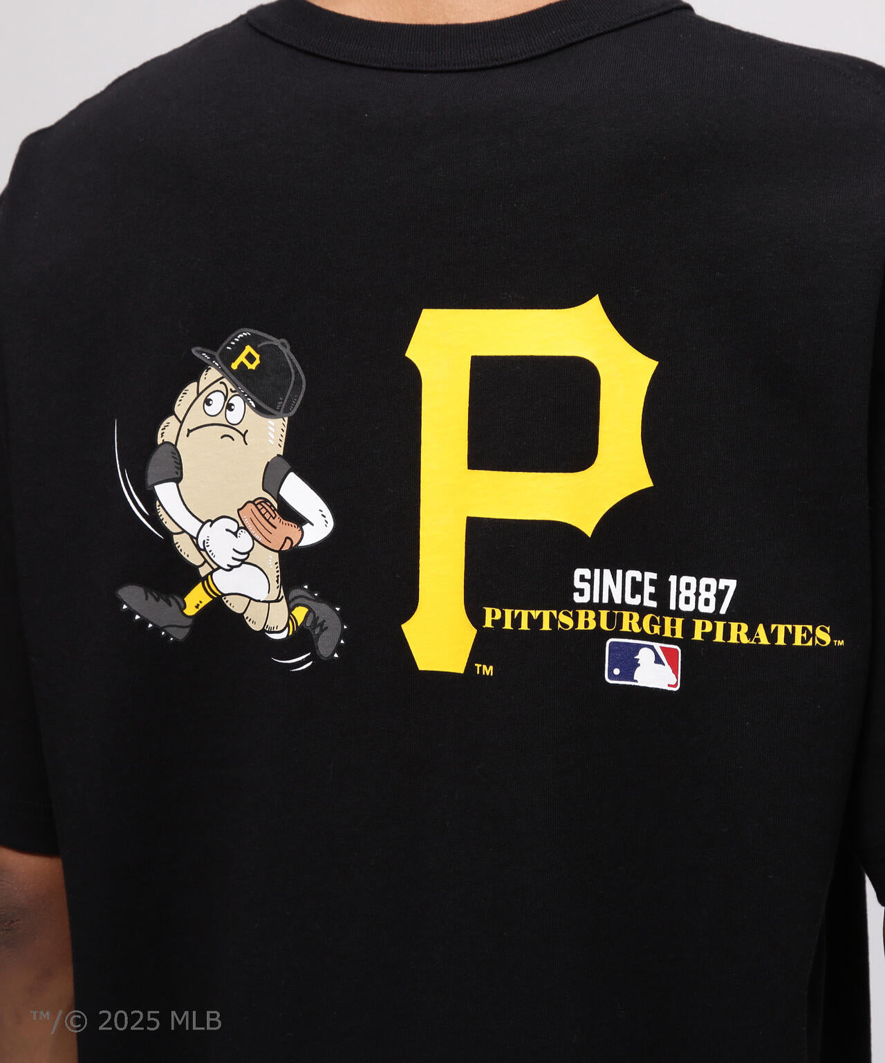 AVIREX × PITTSBURGH PIRATES T-SHIRT