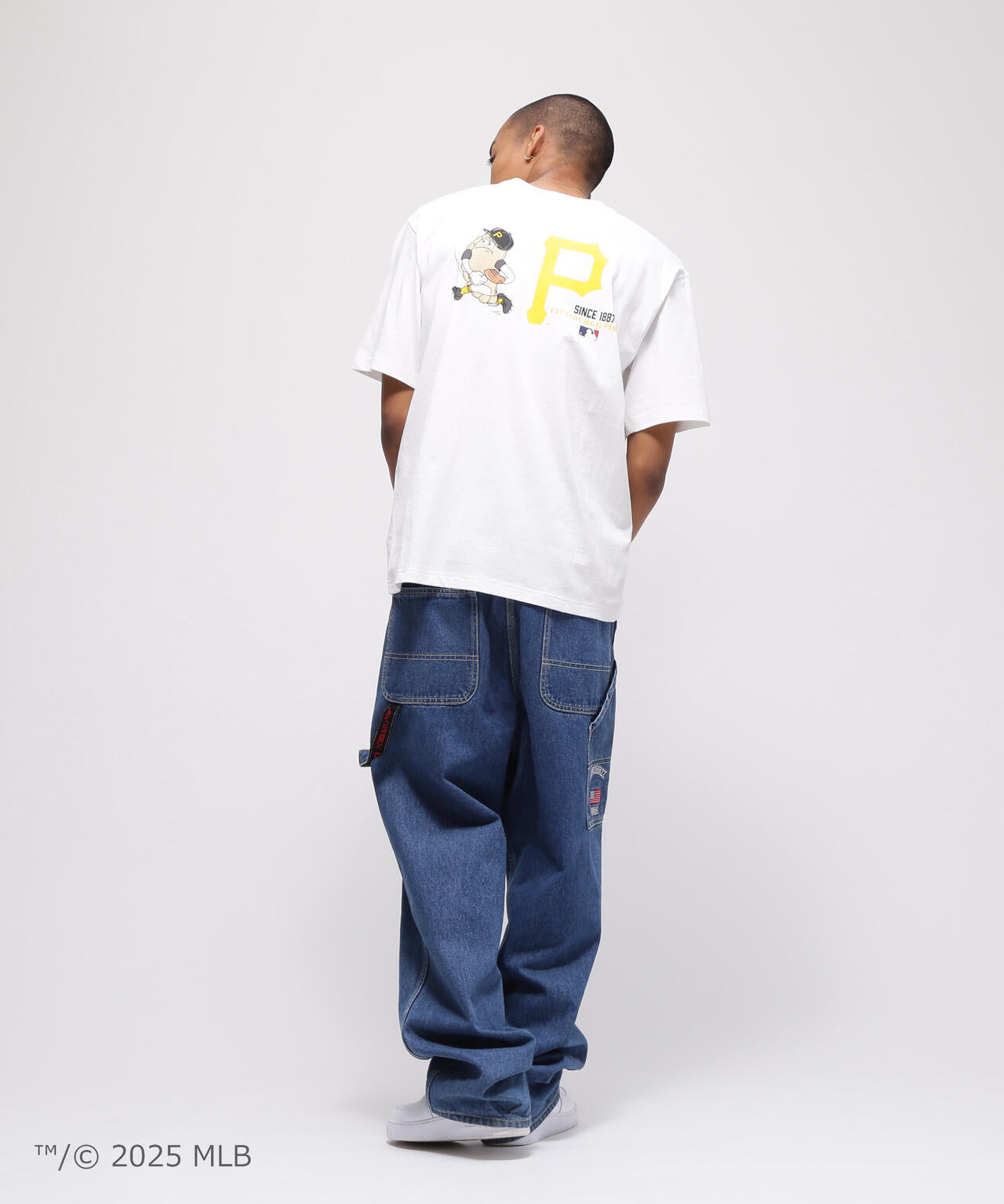 AVIREX × PITTSBURGH PIRATES T-SHIRT