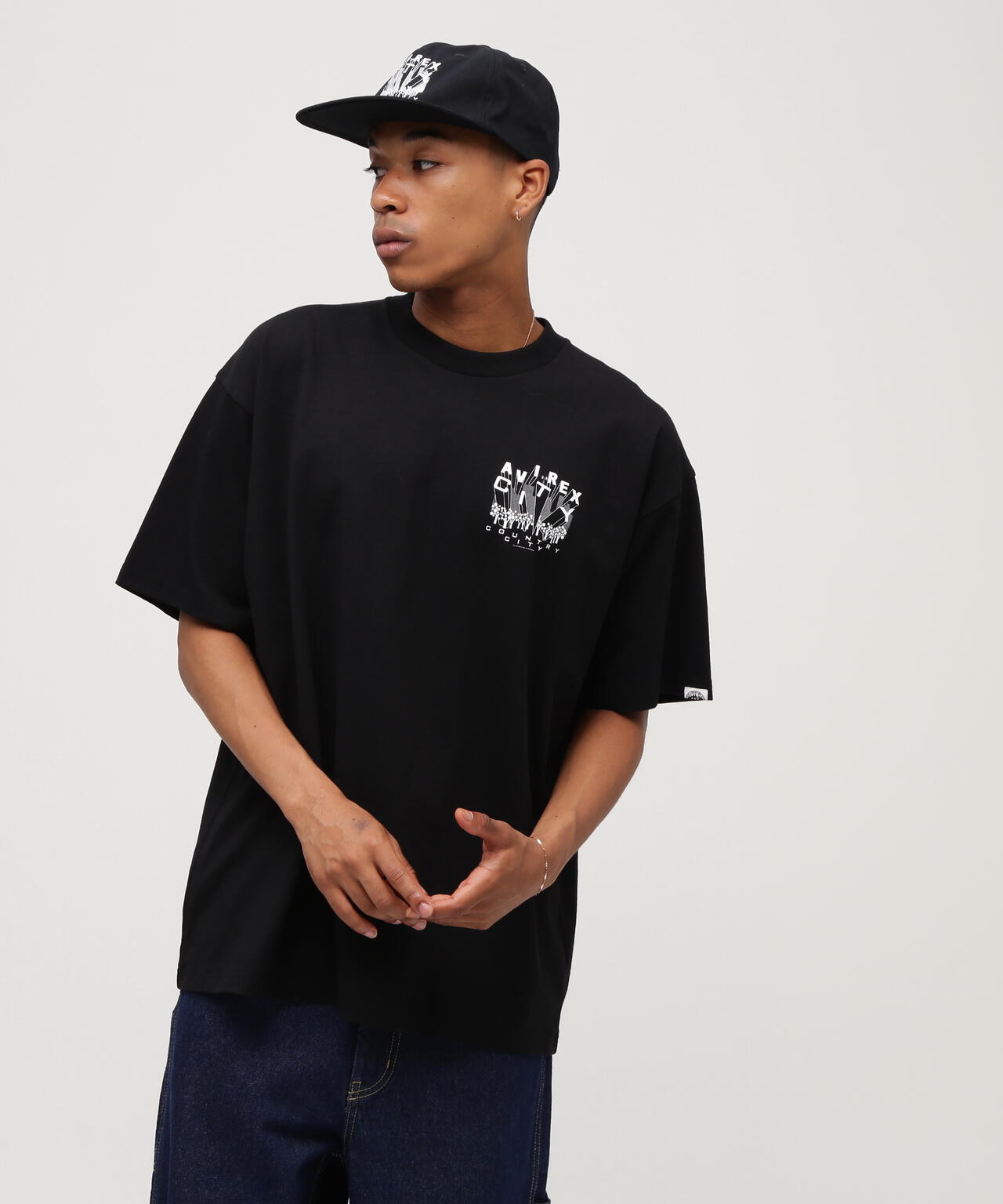 《AVIREX × CITY COUNTRY CITY》SIGNATURE LOGO T-SHIRT