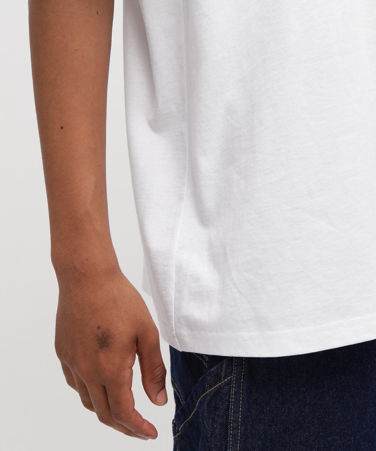 《AVIREX × CITY COUNTRY CITY》SIGNATURE LOGO T-SHIRT