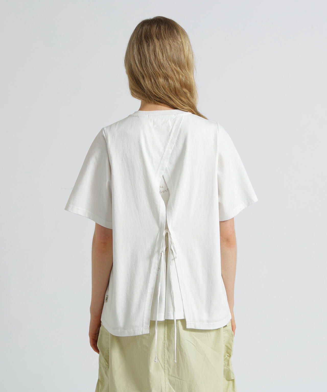 《WOMAN》HALF SLEEVE BACK LAYERED GRAPHIC T-SHIRT