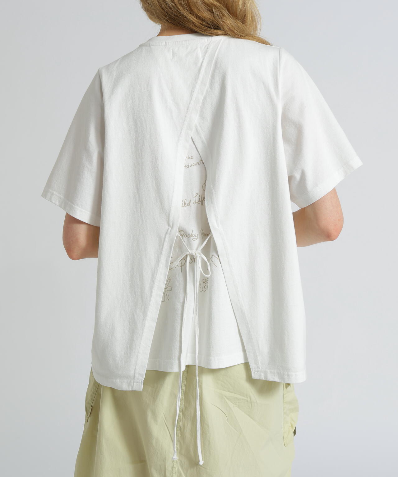 《WOMAN》HALF SLEEVE BACK LAYERED GRAPHIC T-SHIRT