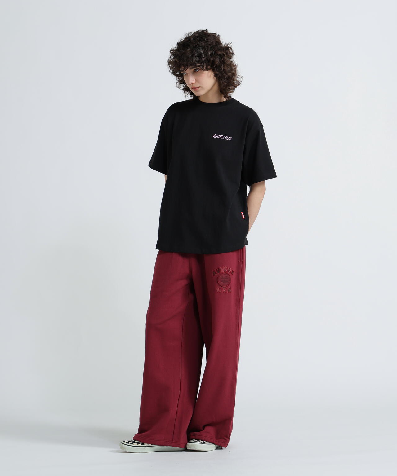 《WOMAN/直営店限定》GRAFFITI EMBROIDERY T-SHIRT