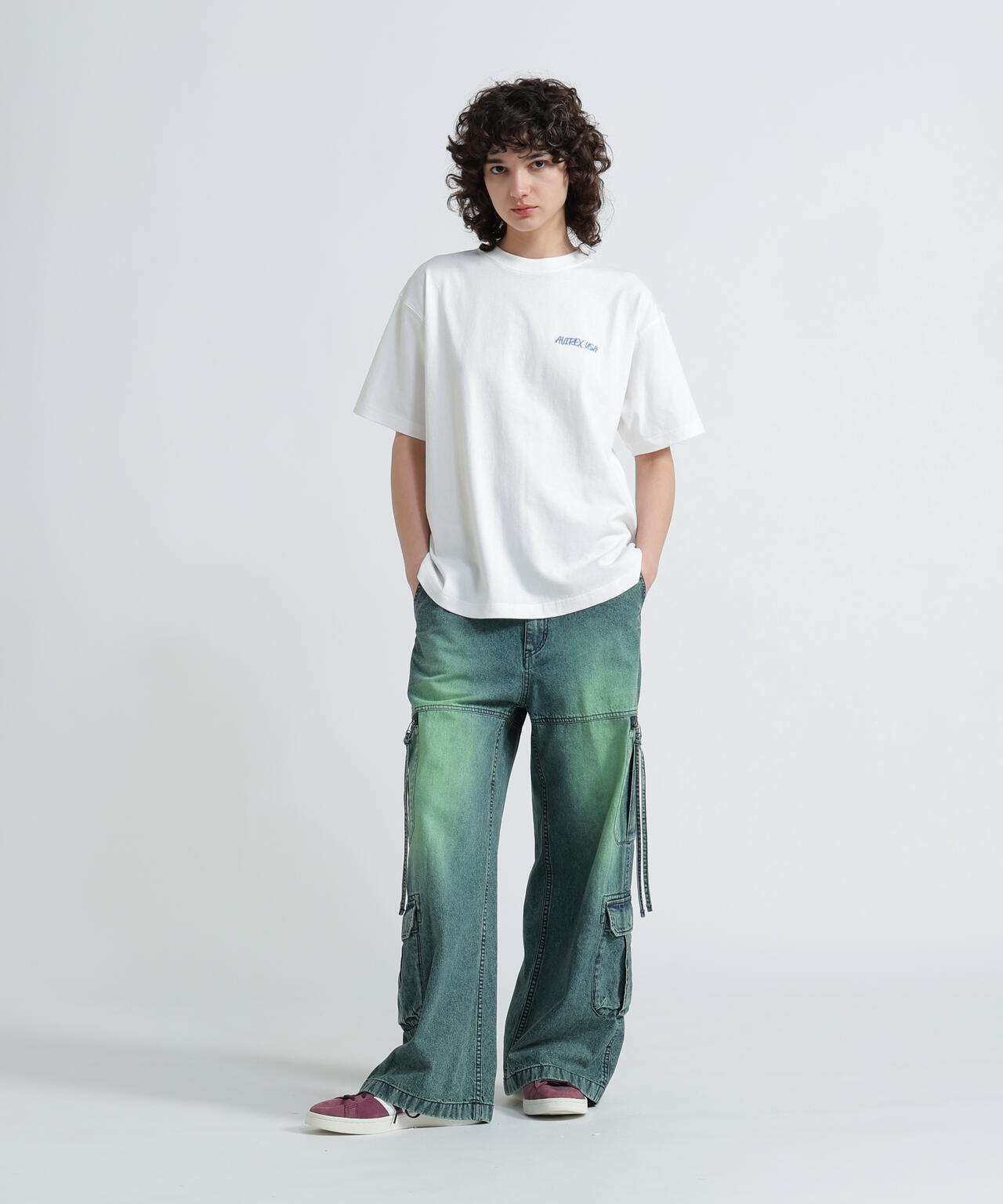 《WOMAN/直営店限定》GRAFFITI EMBROIDERY T-SHIRT