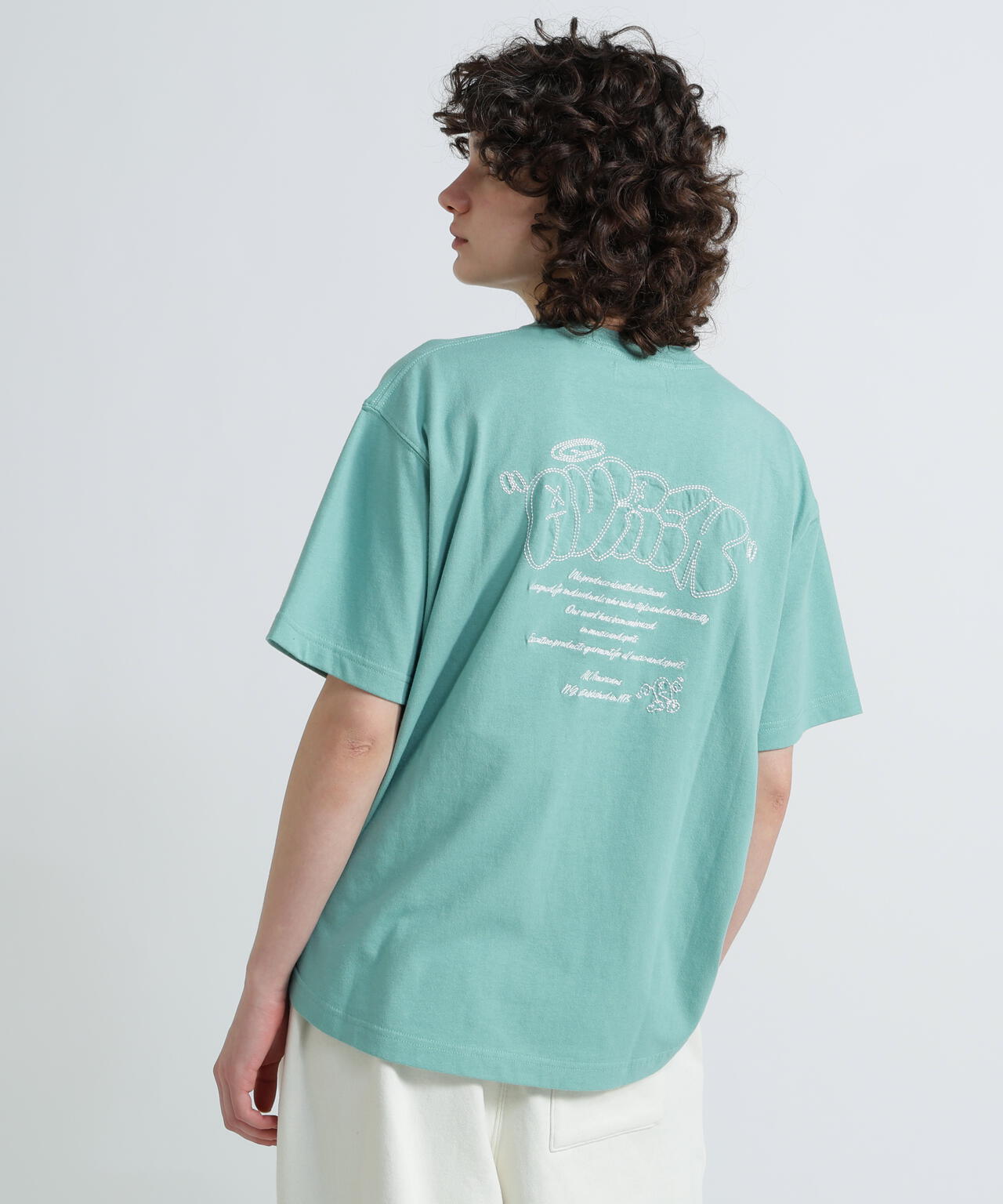 《WOMAN/直営店限定》GRAFFITI EMBROIDERY T-SHIRT