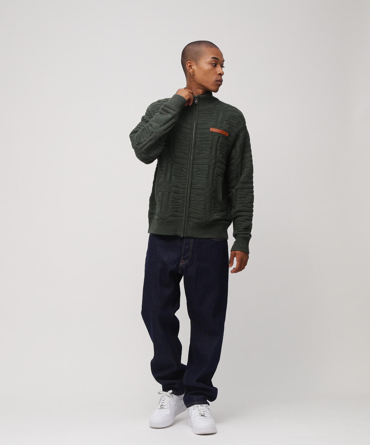 NATIVE JACQUARD STAND KNIT