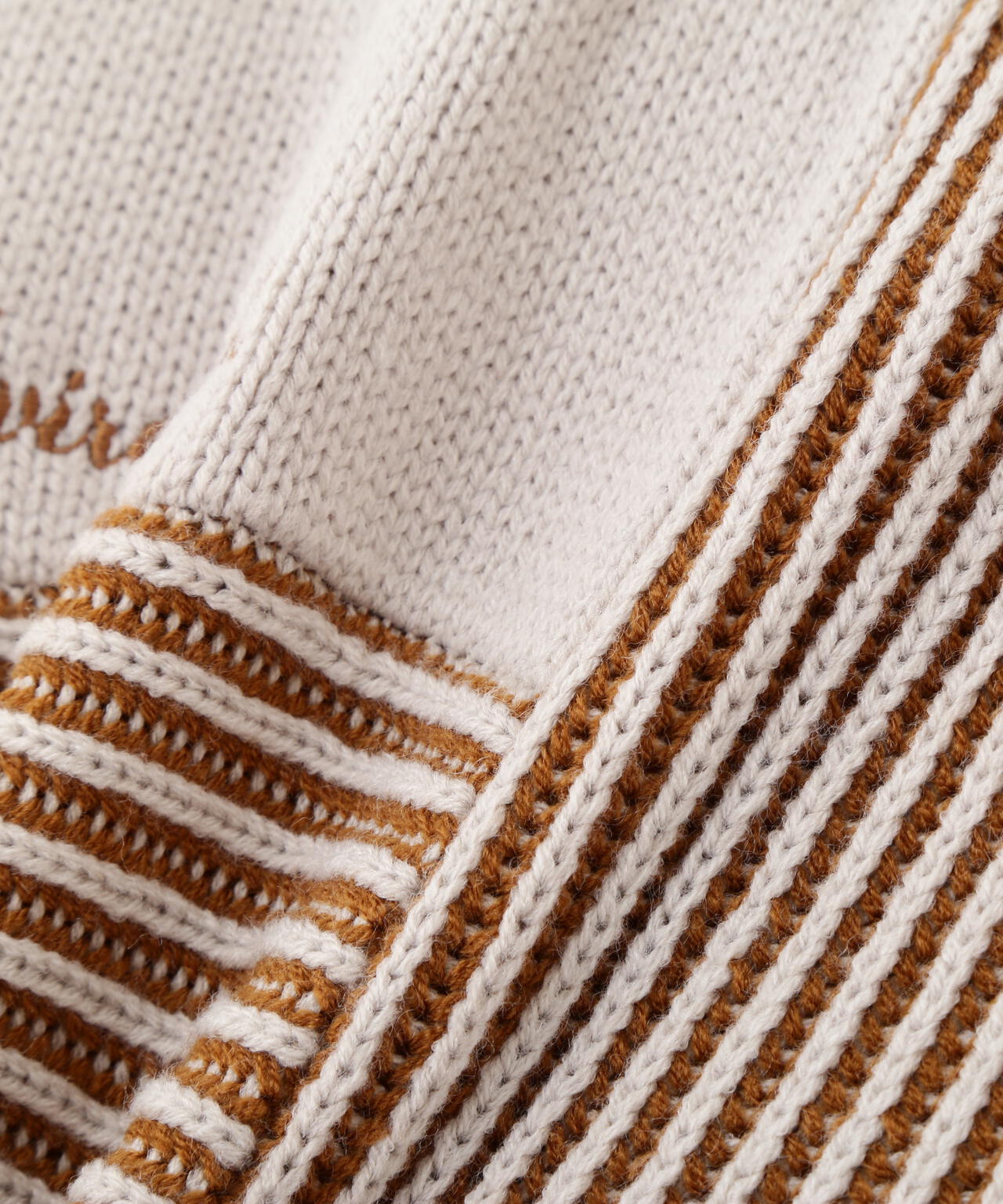 《直営店限定》MELANGE SWITCHING KINT PULLOVER/メランジニット