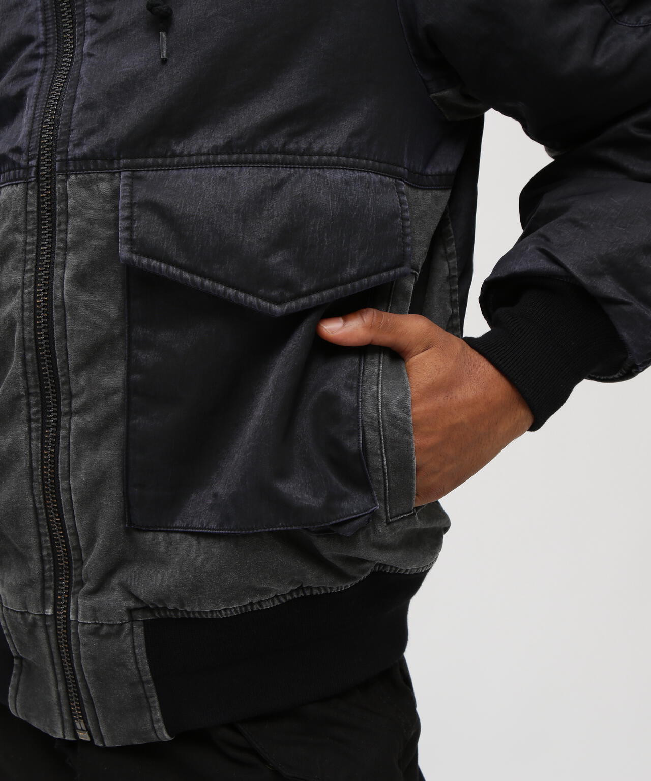 《直営店限定》FADE HOOD JACKET