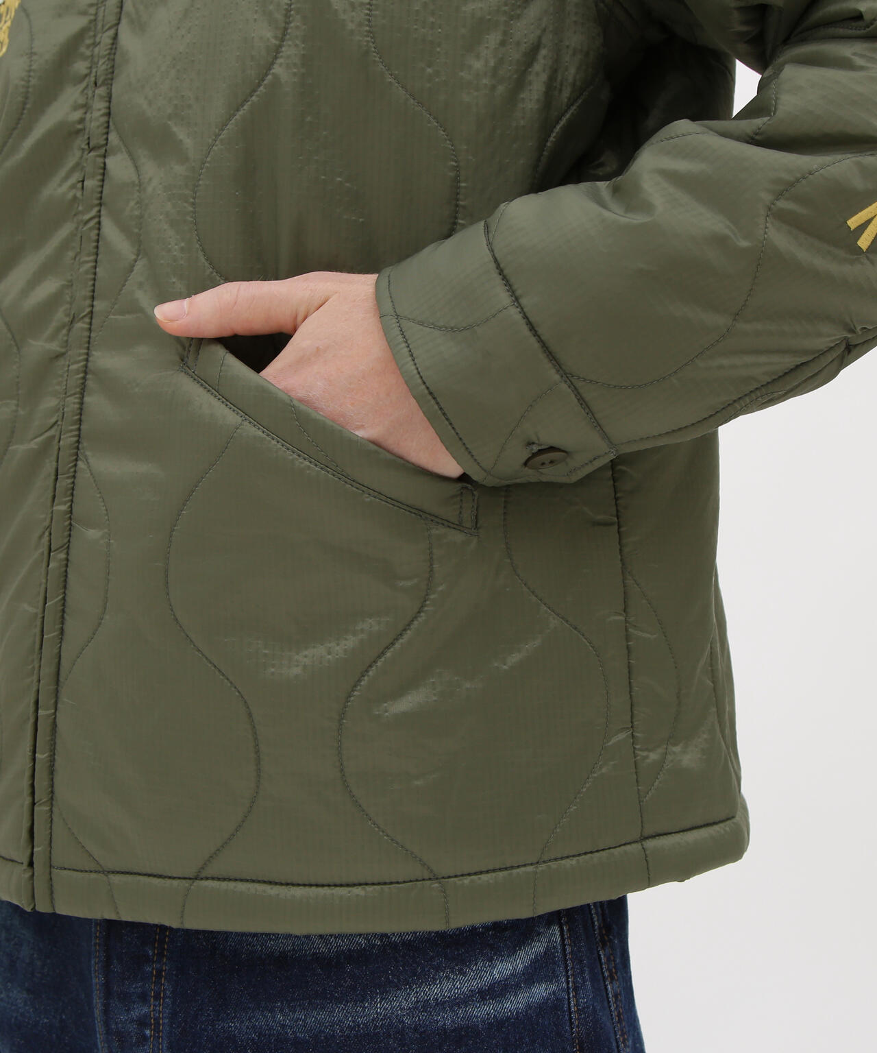 《AVIREX × PEANUTS》QUILTING JACKET ”FLYING ACE”