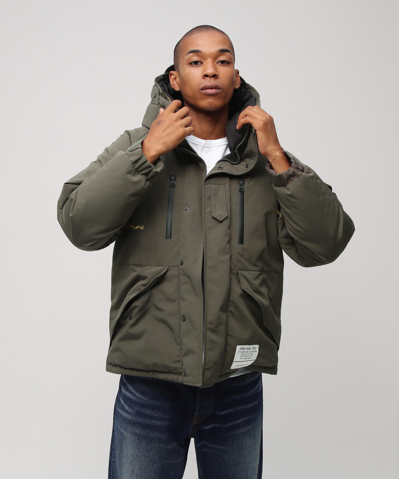 1e698b2a-6d89-59f1-9870-1932ef65e895_Image