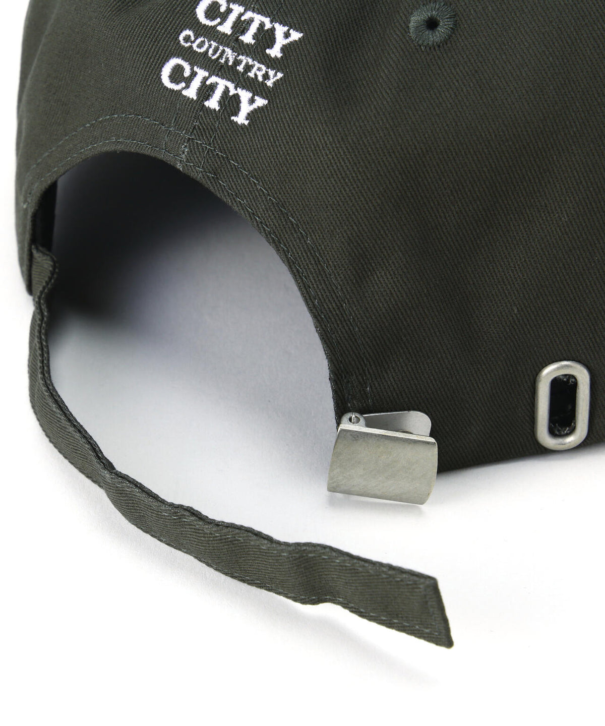 《AVIREX × CITY COUNTRY CITY》EMB 6PANEL CAP