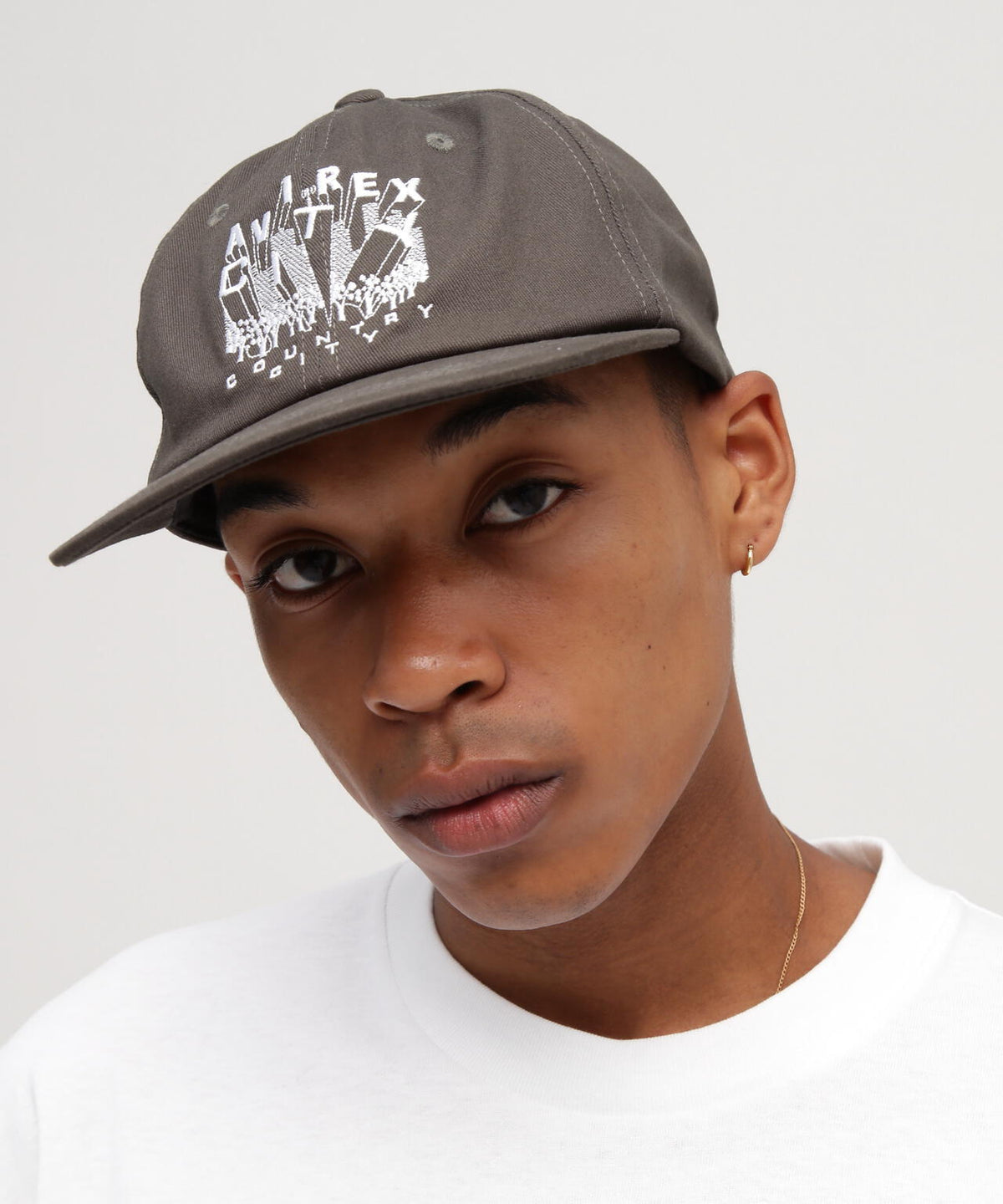 《AVIREX × CITY COUNTRY CITY》EMB 6PANEL CAP