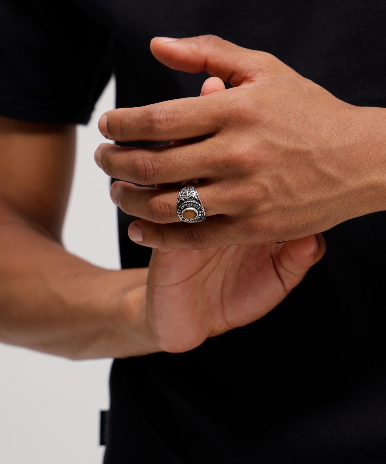 《AVIREX × J.H.M CO.,LTD. 》50th COLLEGE RING