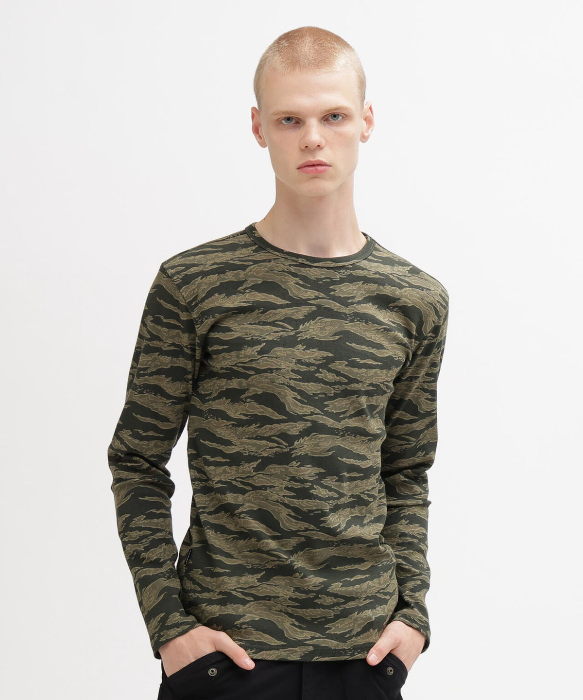 《DAILY/デイリー》 RIB LONG SLEEVE CREW NECK T-SHIRT ”CAMOUFLAGE”