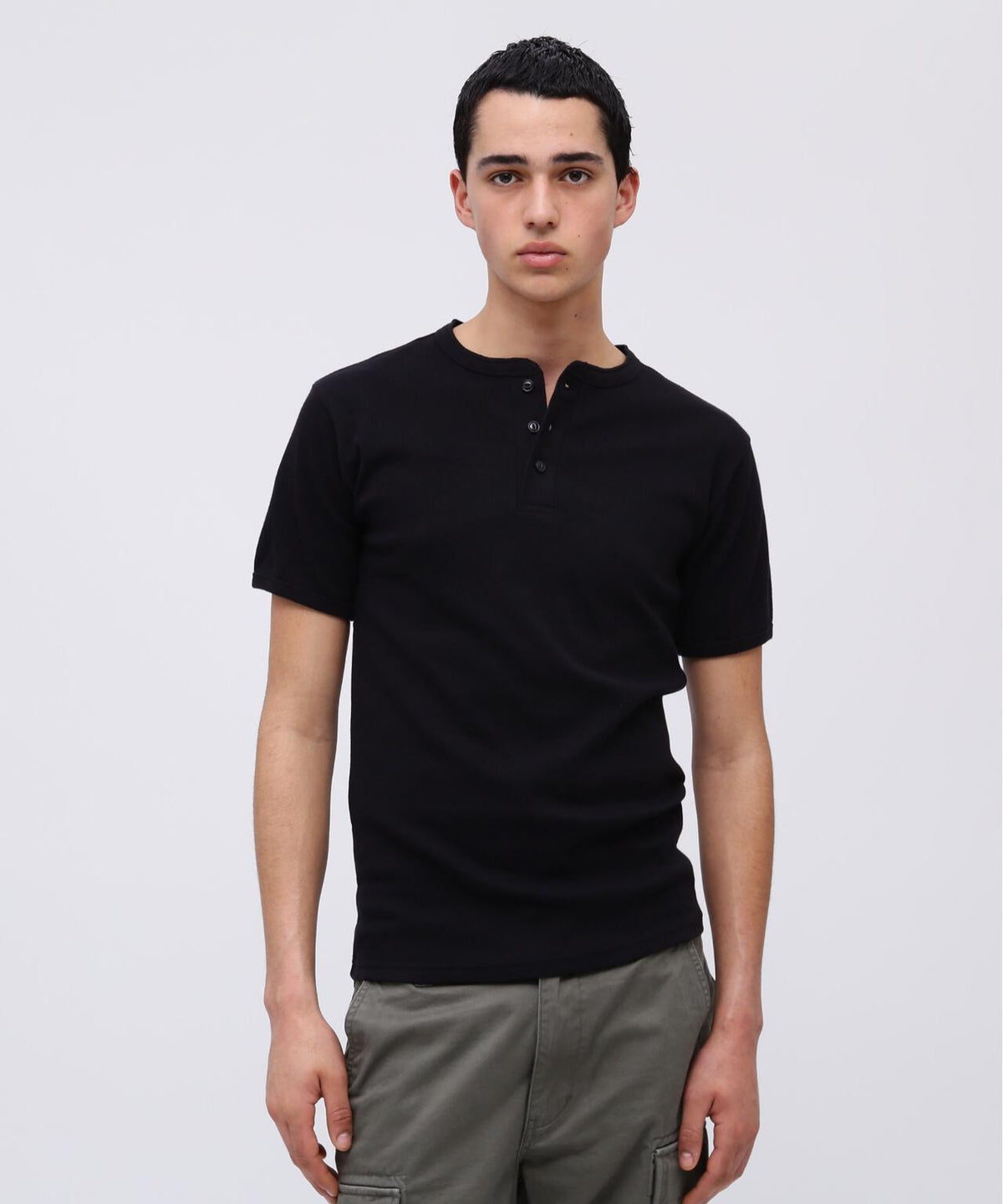 《DAILY/デイリー》RIB S/S HENLEY NECK T-SHIRT