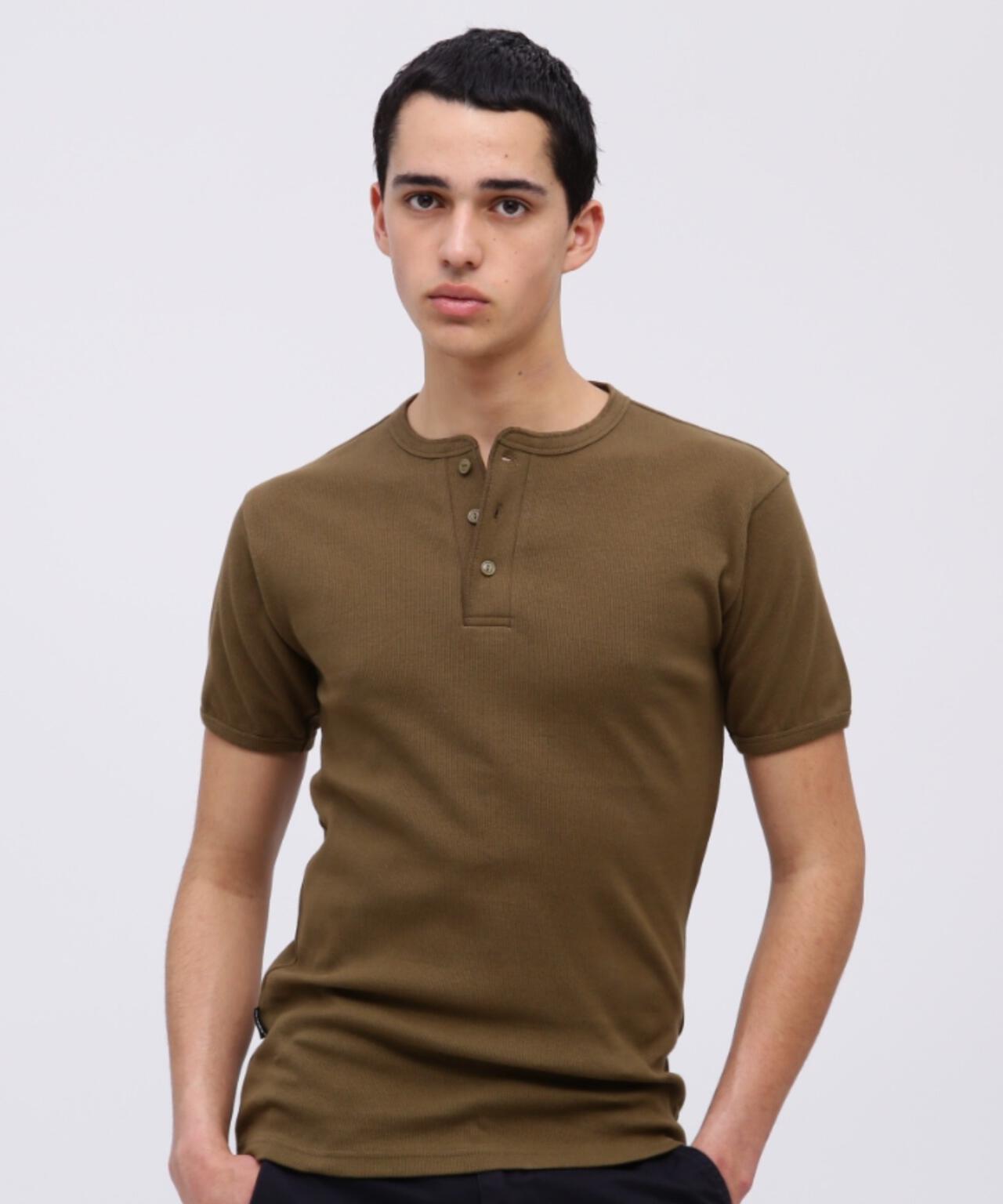 《DAILY/デイリー》RIB S/S HENLEY NECK T-SHIRT