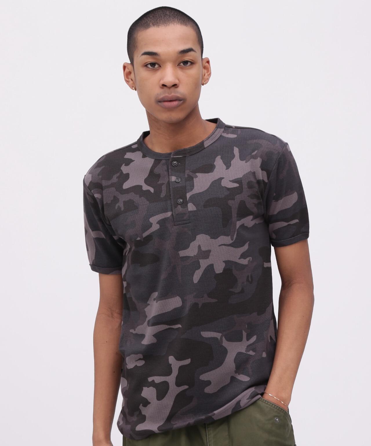 《DAILY/デイリー》RIB S/S HENLEY NECK T-SHIRT ”CAMOUFLAGE”