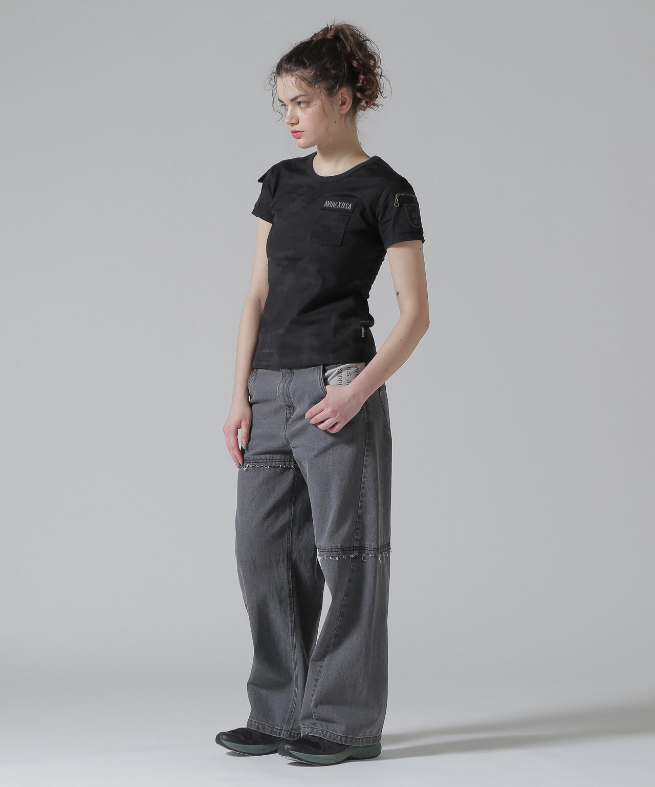 Height 171cm Bust 82cm Waist 59cm Hips 89cm 着用サイズ:M
