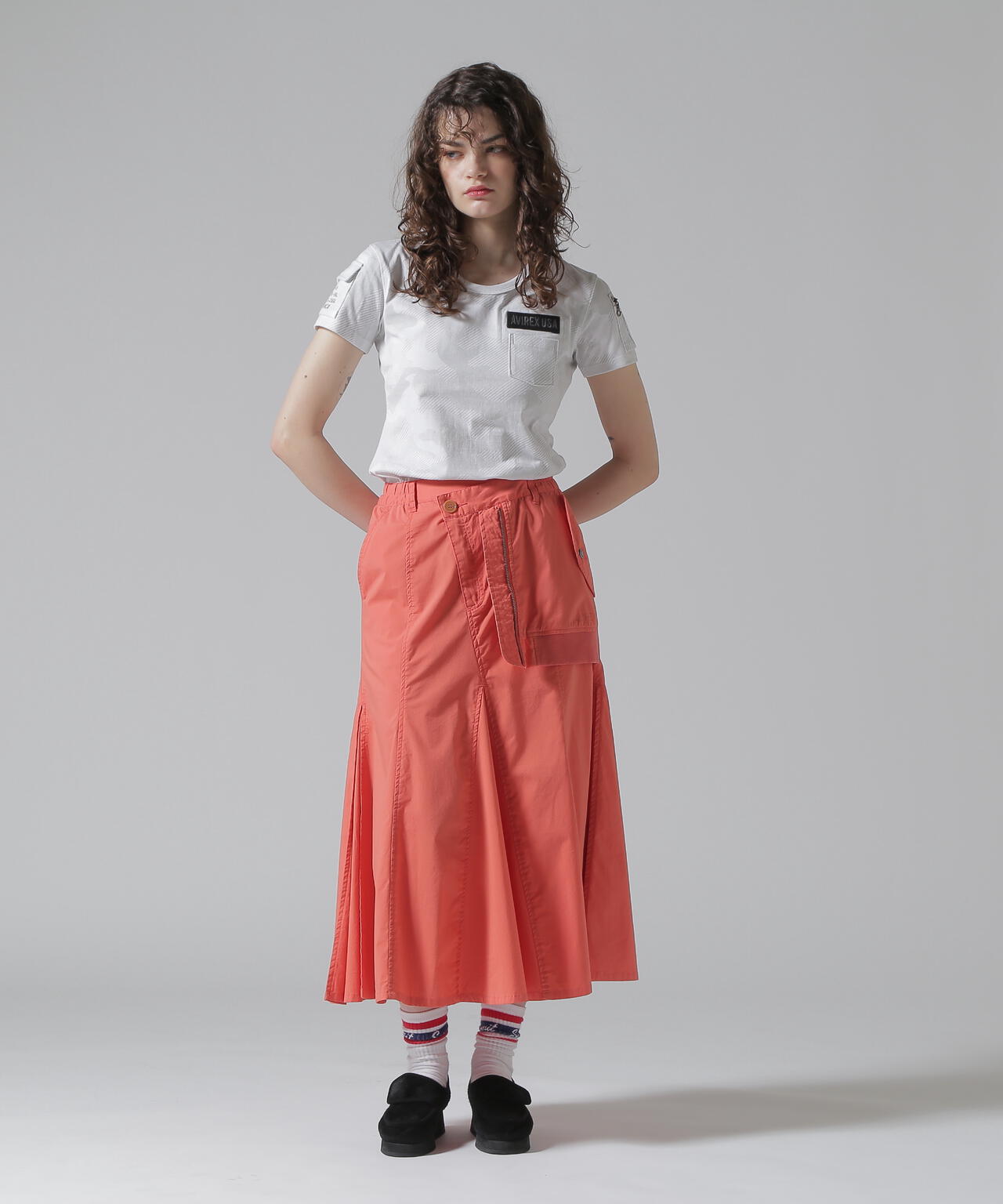 Height 171cm Bust 82cm Waist 59cm Hips 89cm 着用サイズ:M