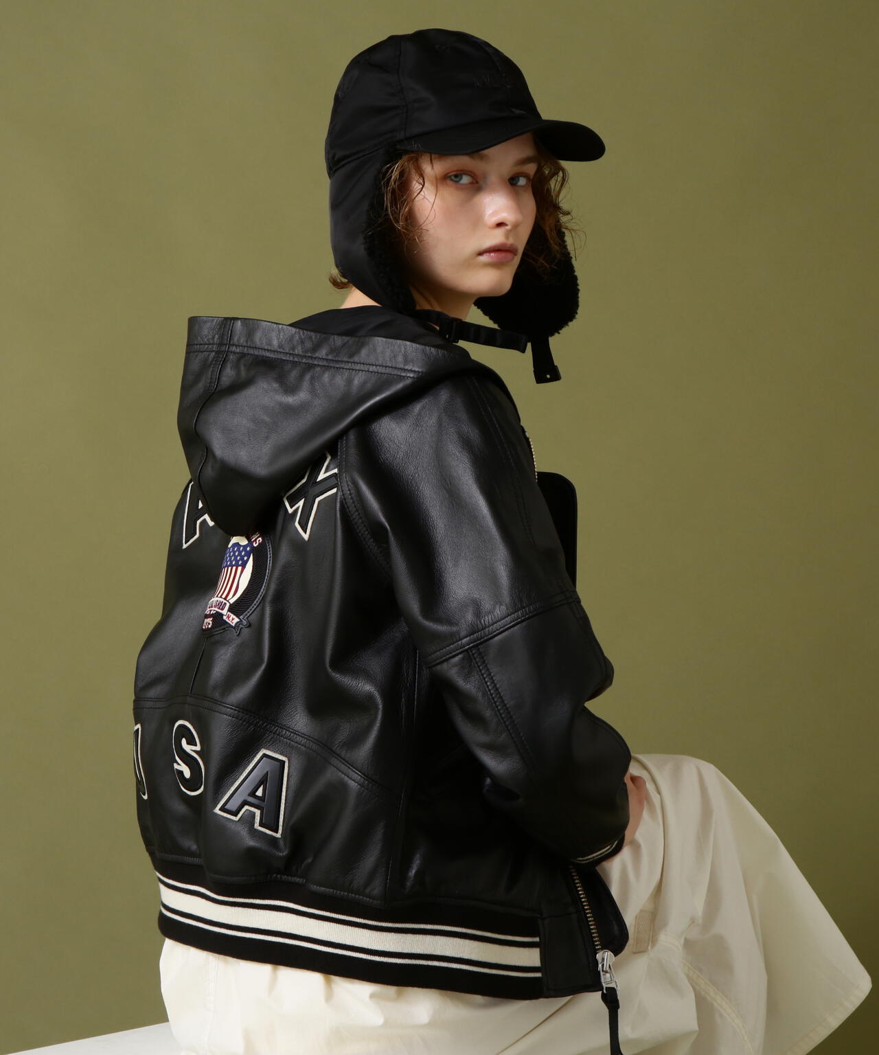 《WOMAN》SIGNATURE HOODED LEATHER