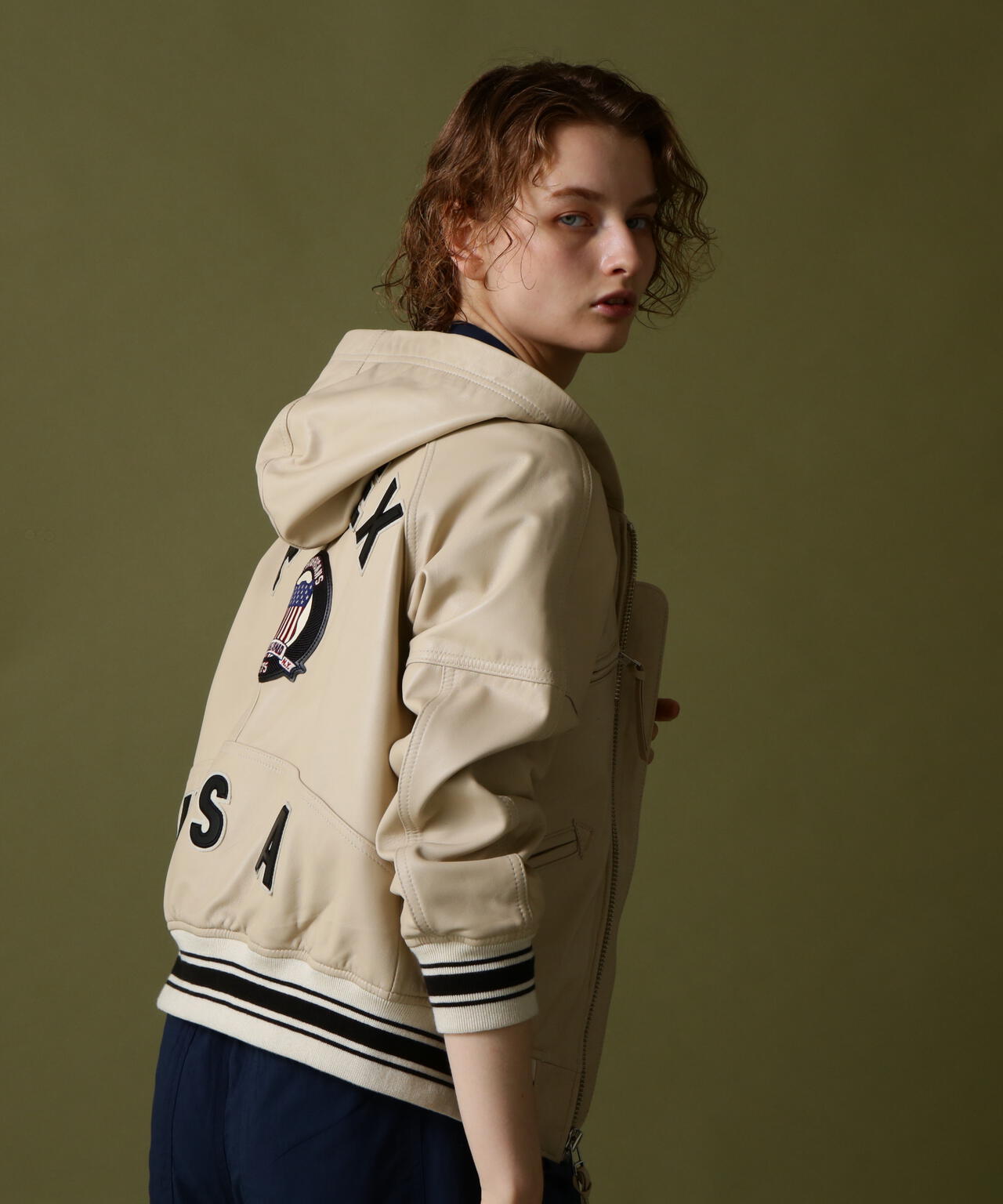 《WOMAN》SIGNATURE HOODED LEATHER