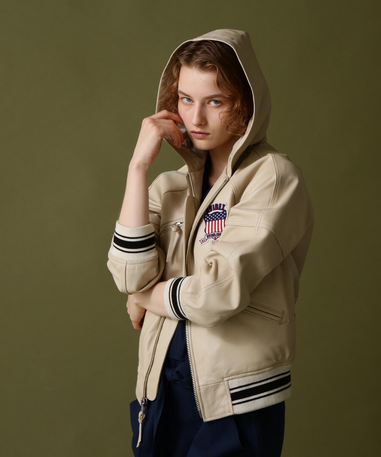 《WOMAN》SIGNATURE HOODED LEATHER