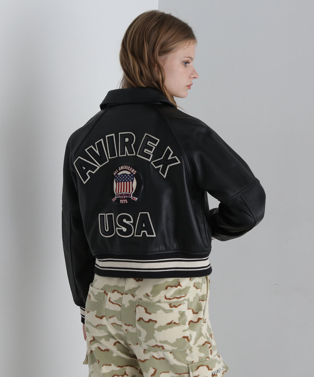 《WOMAN/直営店限定》LIGHT SIGNATURE VARSITY JACKET