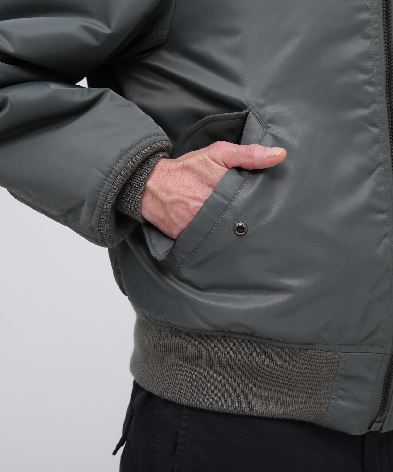 《50th Anniversary》MA-1 SIGNATURE BIG LOGO / MA-1 シグネチャー ビッグロゴ / AVIREX