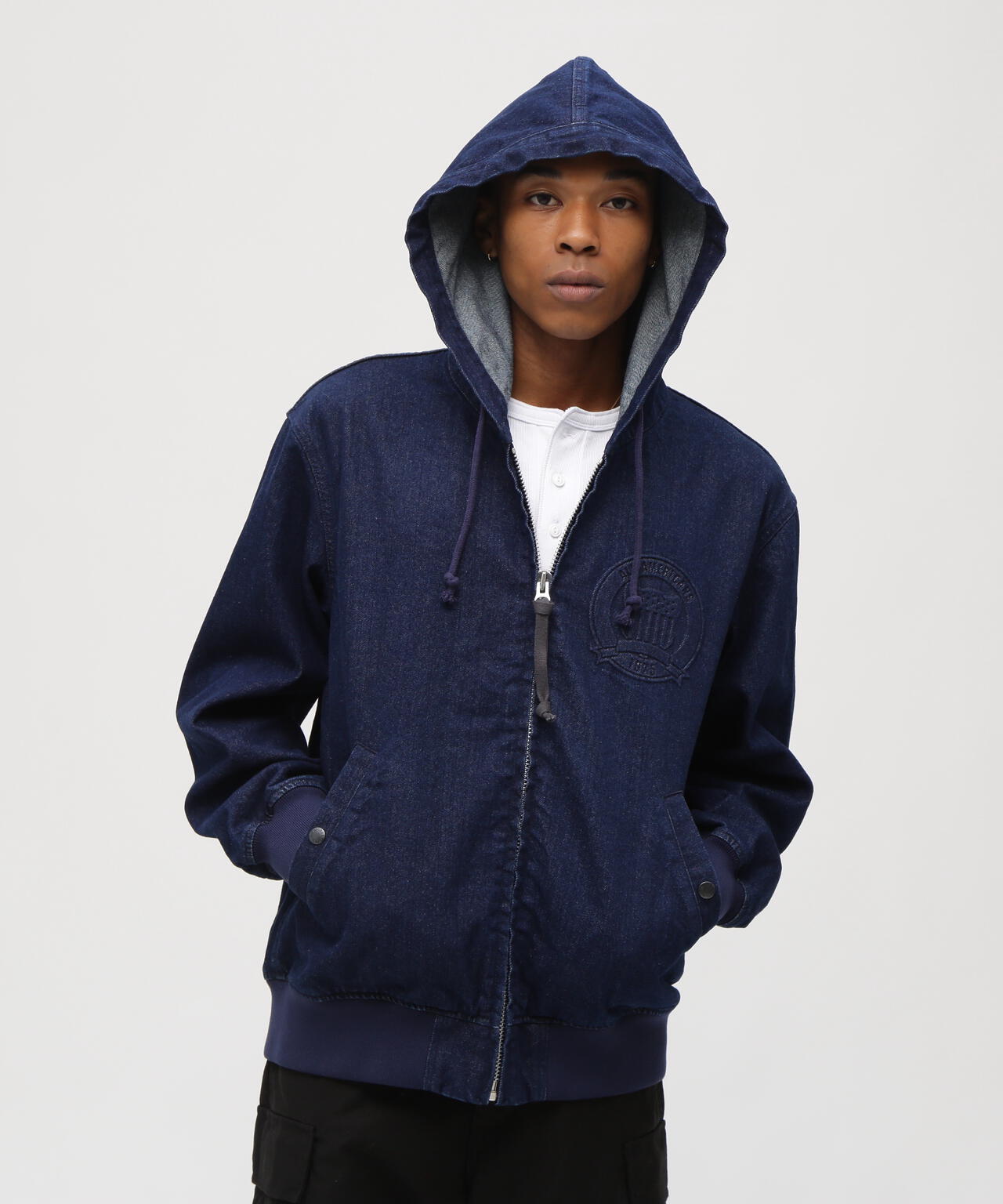 《直営店限定》DENIM SIGNATURE LOGO PARKA / デニム シグネチャーロゴ パーカー