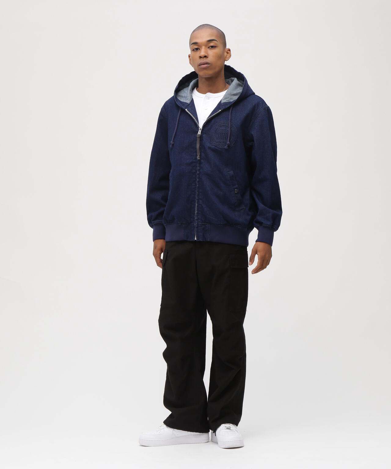 《直営店限定》DENIM SIGNATURE LOGO PARKA / デニム シグネチャーロゴ パーカー