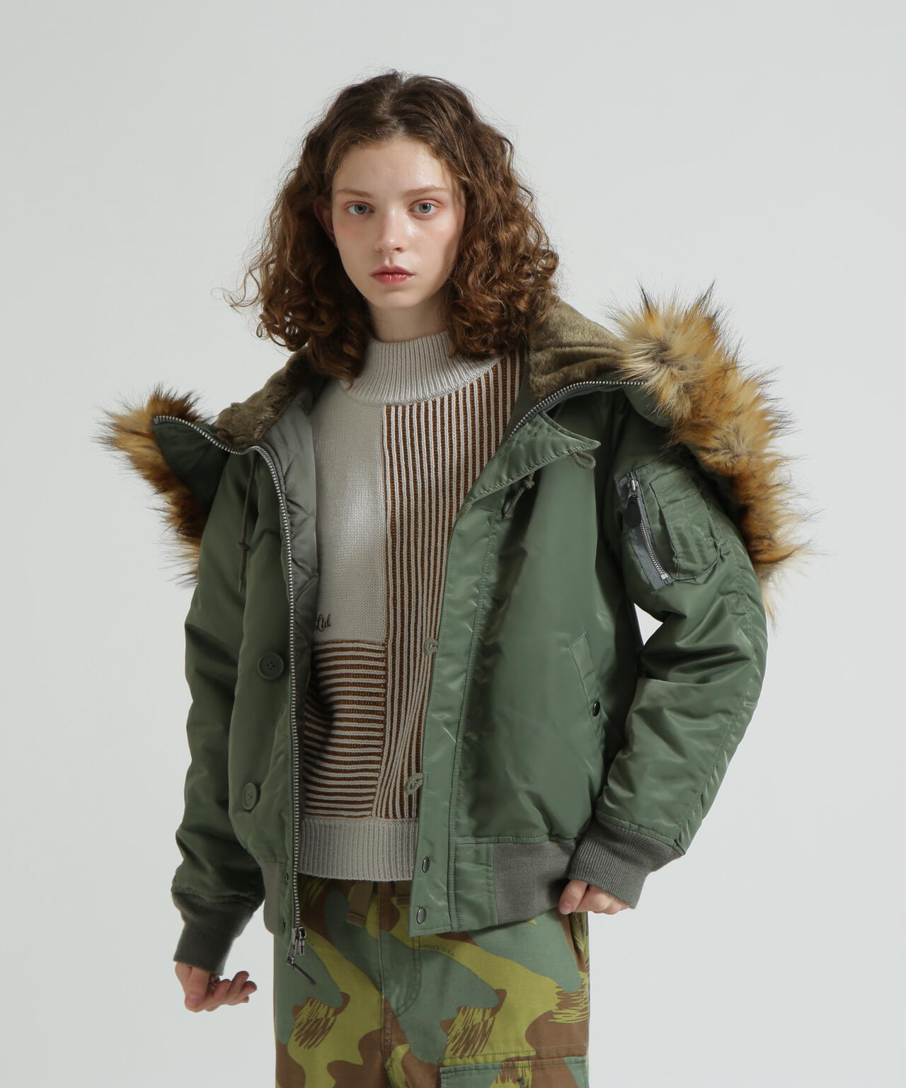 《WOMAN》N-2B COMMERCIAL