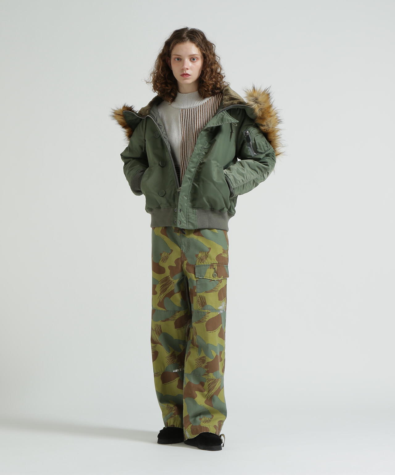 《WOMAN》N-2B COMMERCIAL