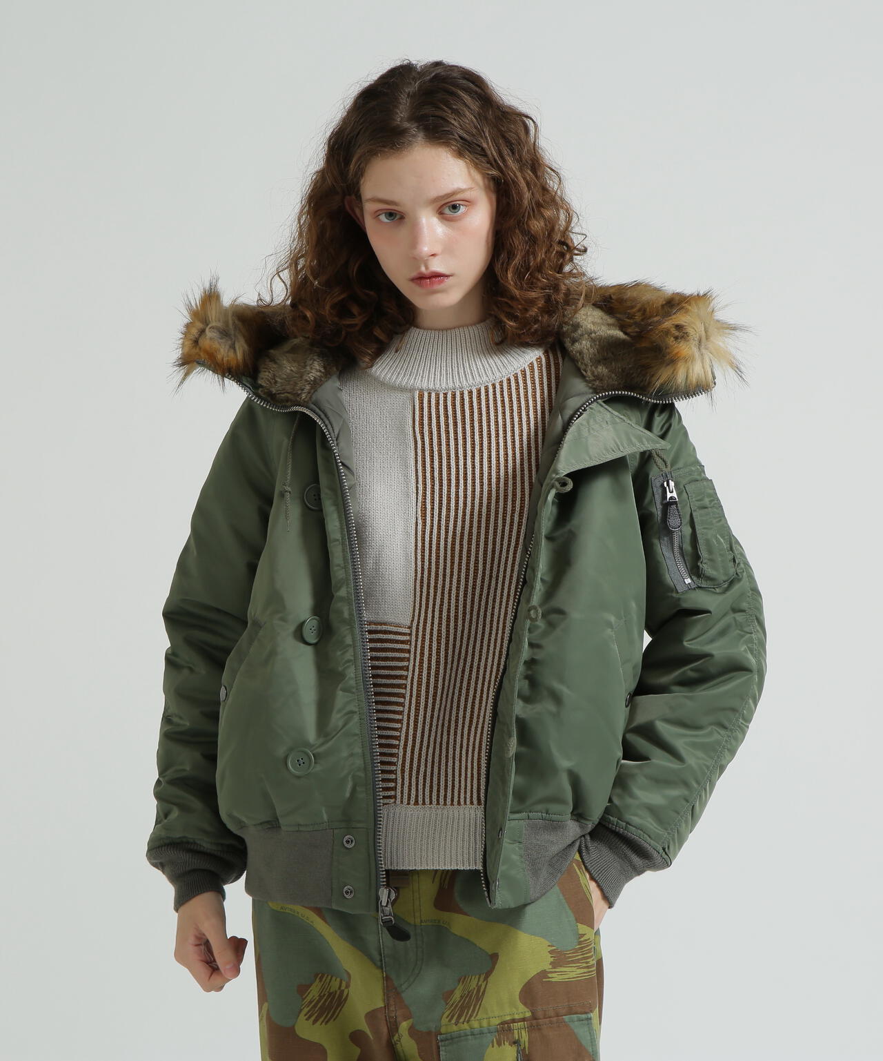 《WOMAN》N-2B COMMERCIAL