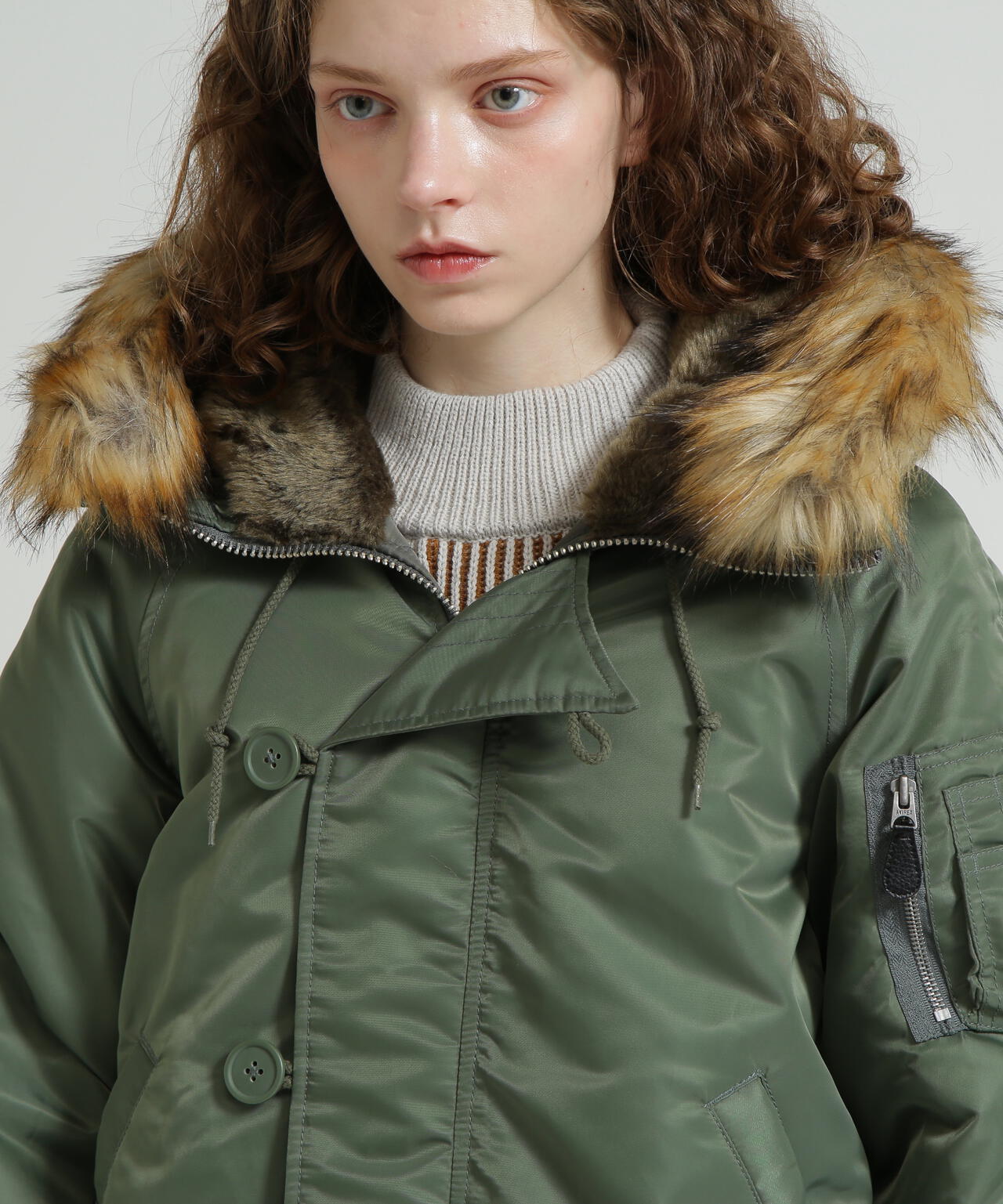 《WOMAN》N-2B COMMERCIAL