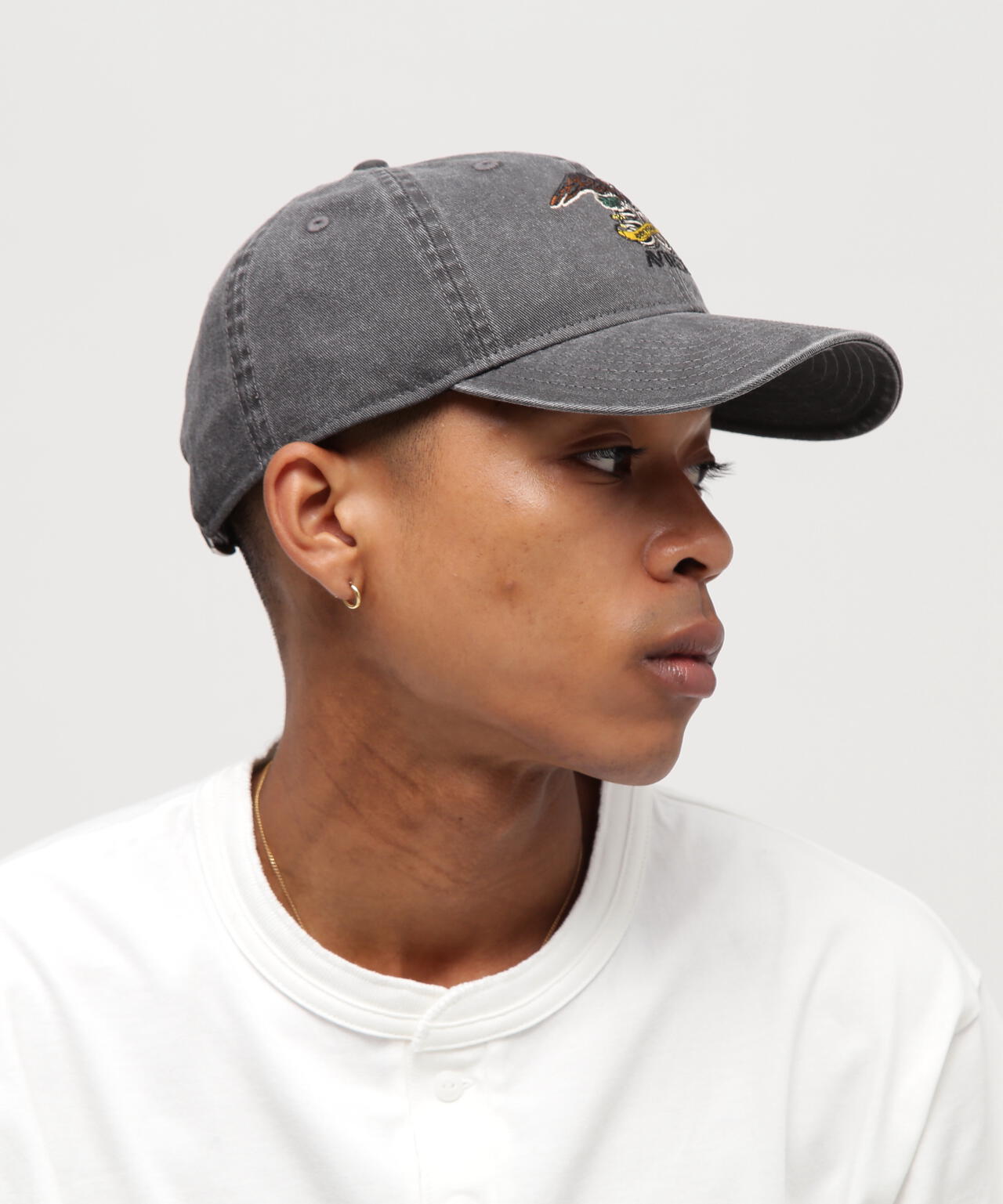 《AVIREX × NEWERA》 50th EAGLE CAP 9TWENTY