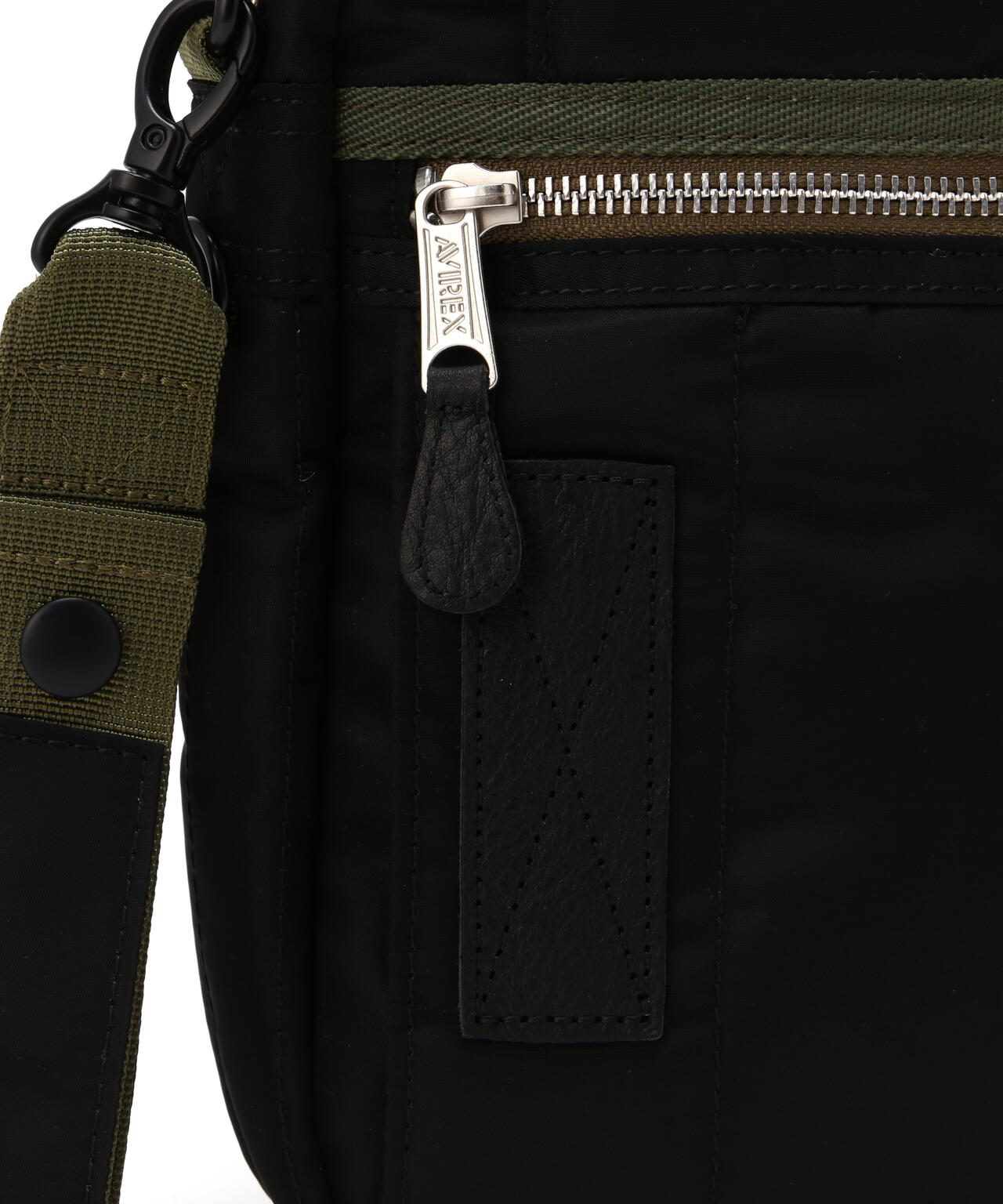 FLIGHT NYLON ”VERTICAL SHOULDER BAG”