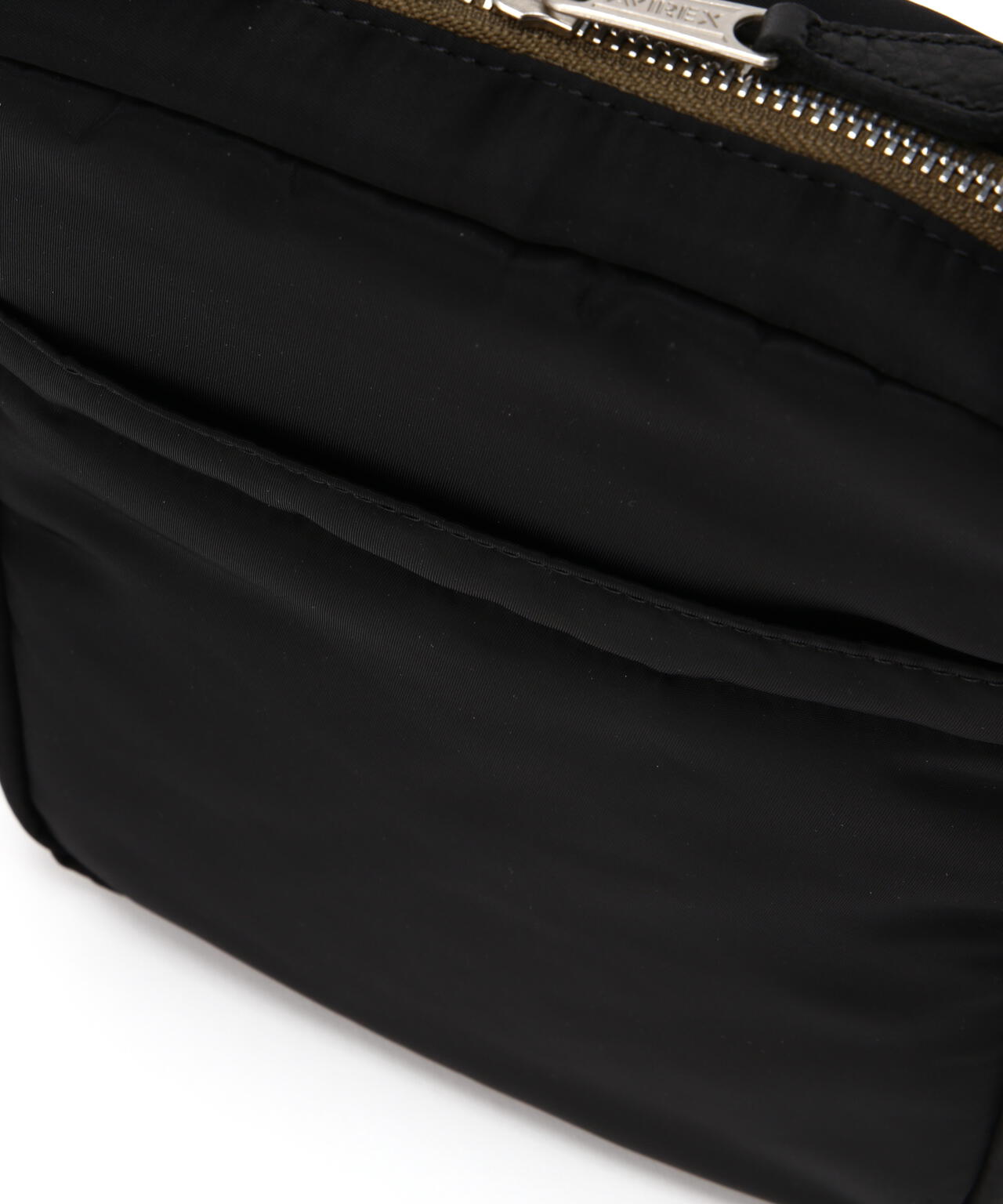 FLIGHT NYLON ”VERTICAL SHOULDER BAG”