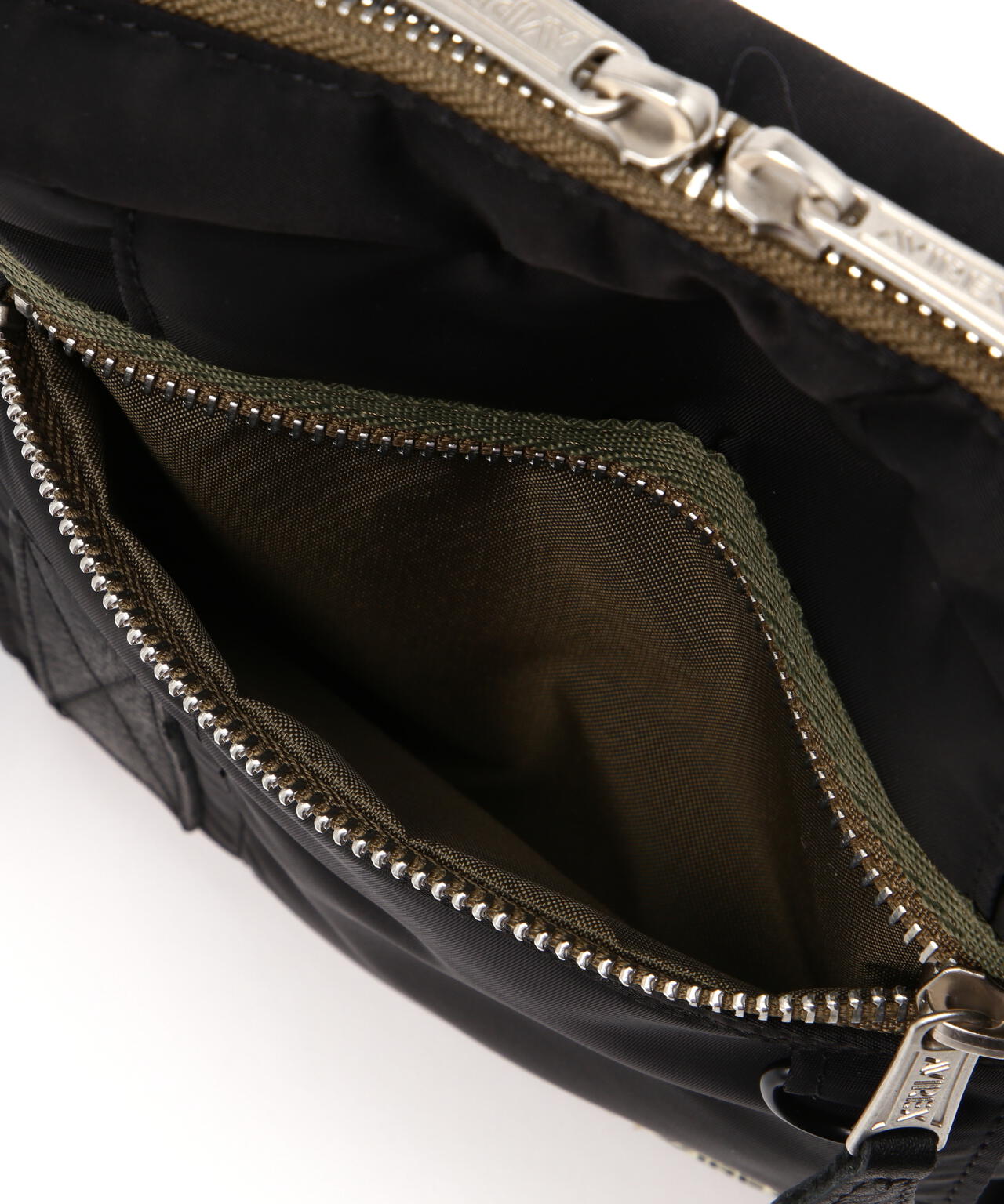 FLIGHT NYLON ”VERTICAL SHOULDER BAG”