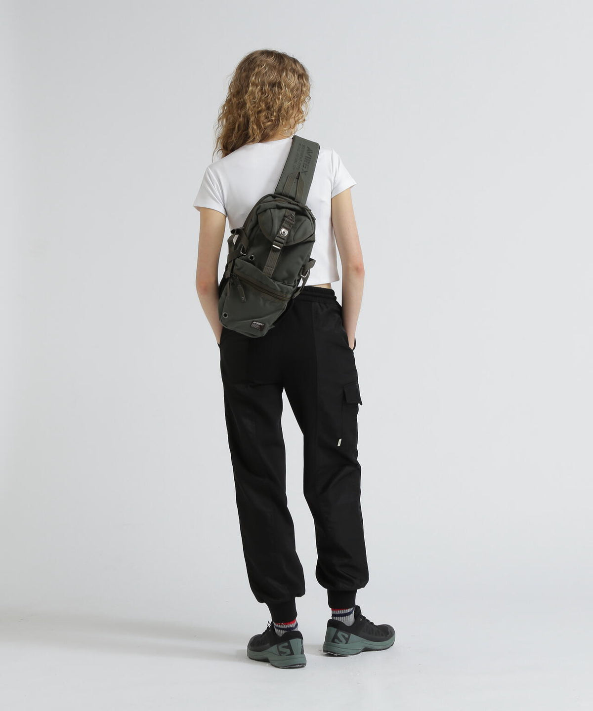 EAGLE ONE SHOULDER BAG / AVX305