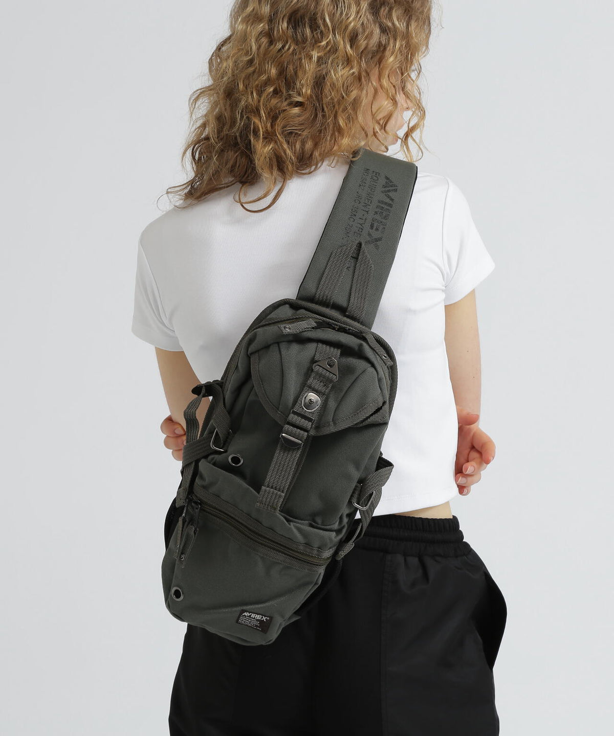 EAGLE ONE SHOULDER BAG / AVX305