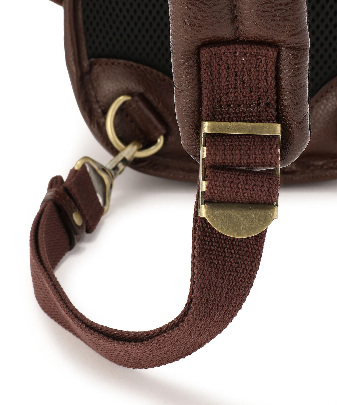 BULTO ONE SHOULDER / AVX5611